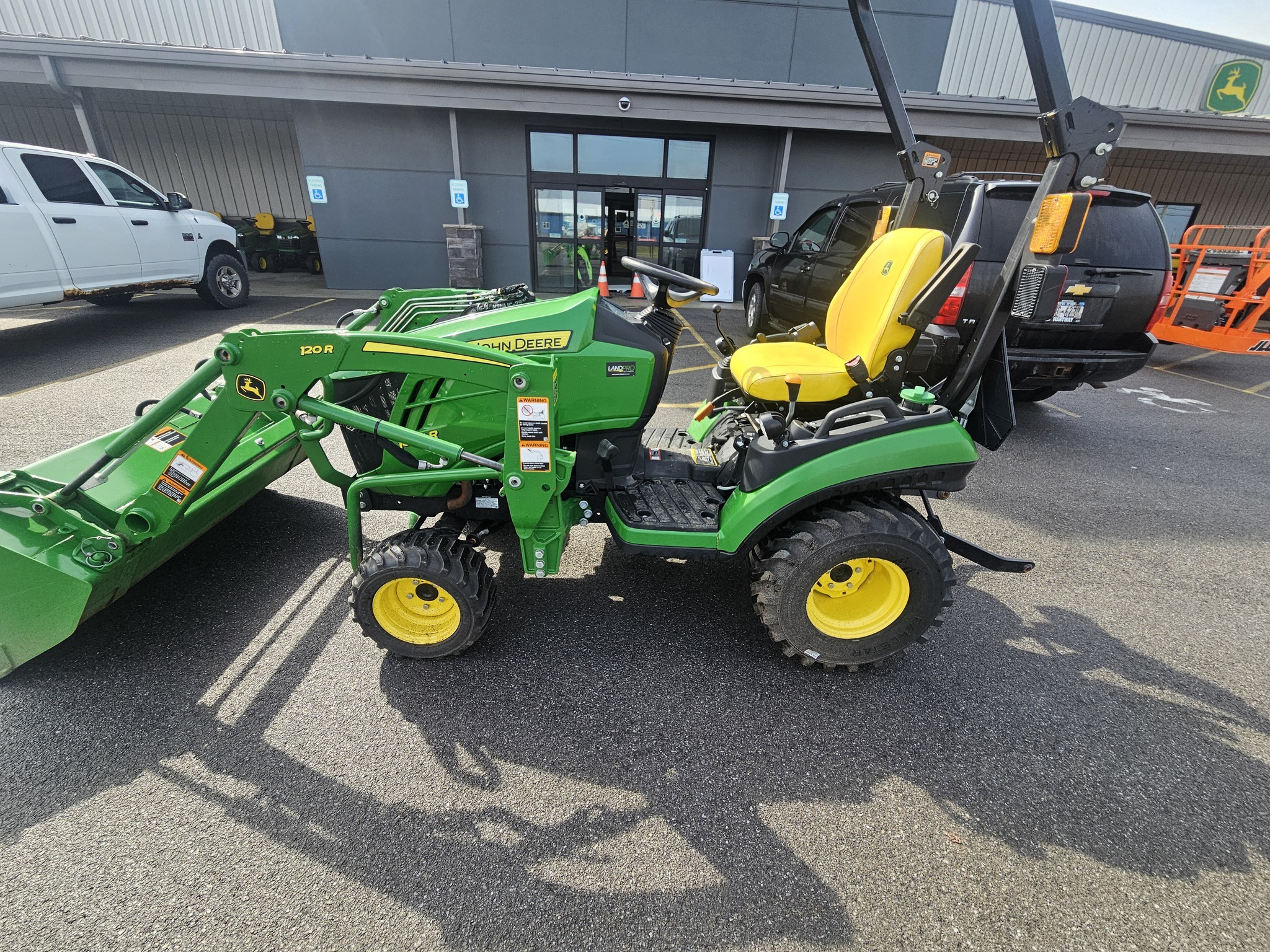 2024 John Deere 1025R Tractor