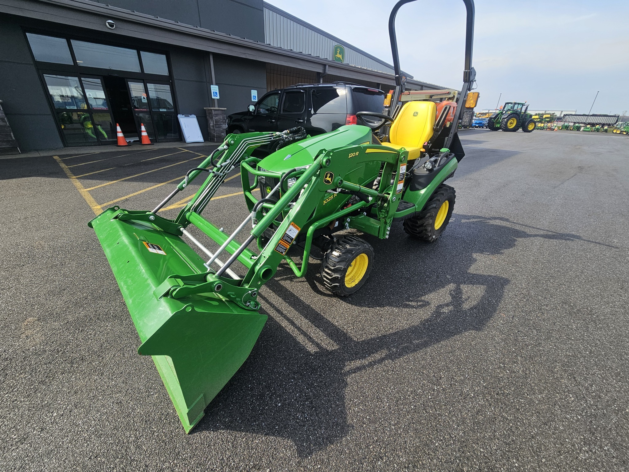 2024 John Deere 1025R Tractor