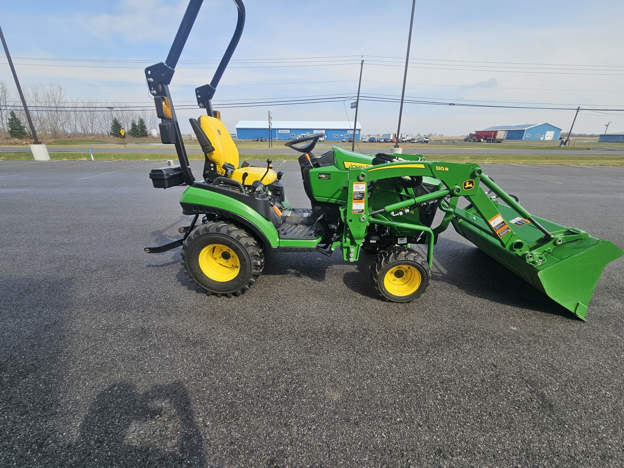 2024 John Deere 1025R Tractor