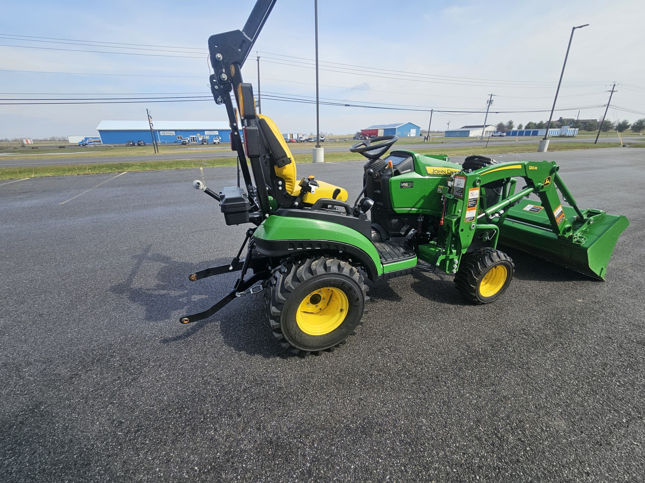 2024 John Deere 1025R Tractor
