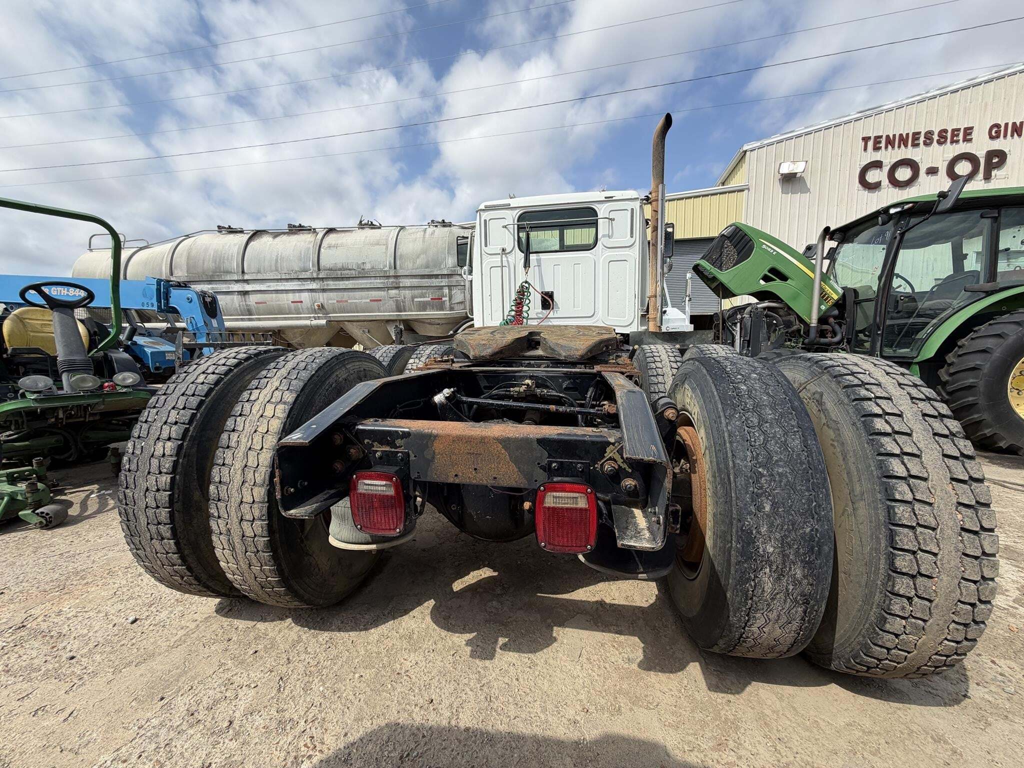 2017 Western Star 4700 Semi Trucks/Trailer