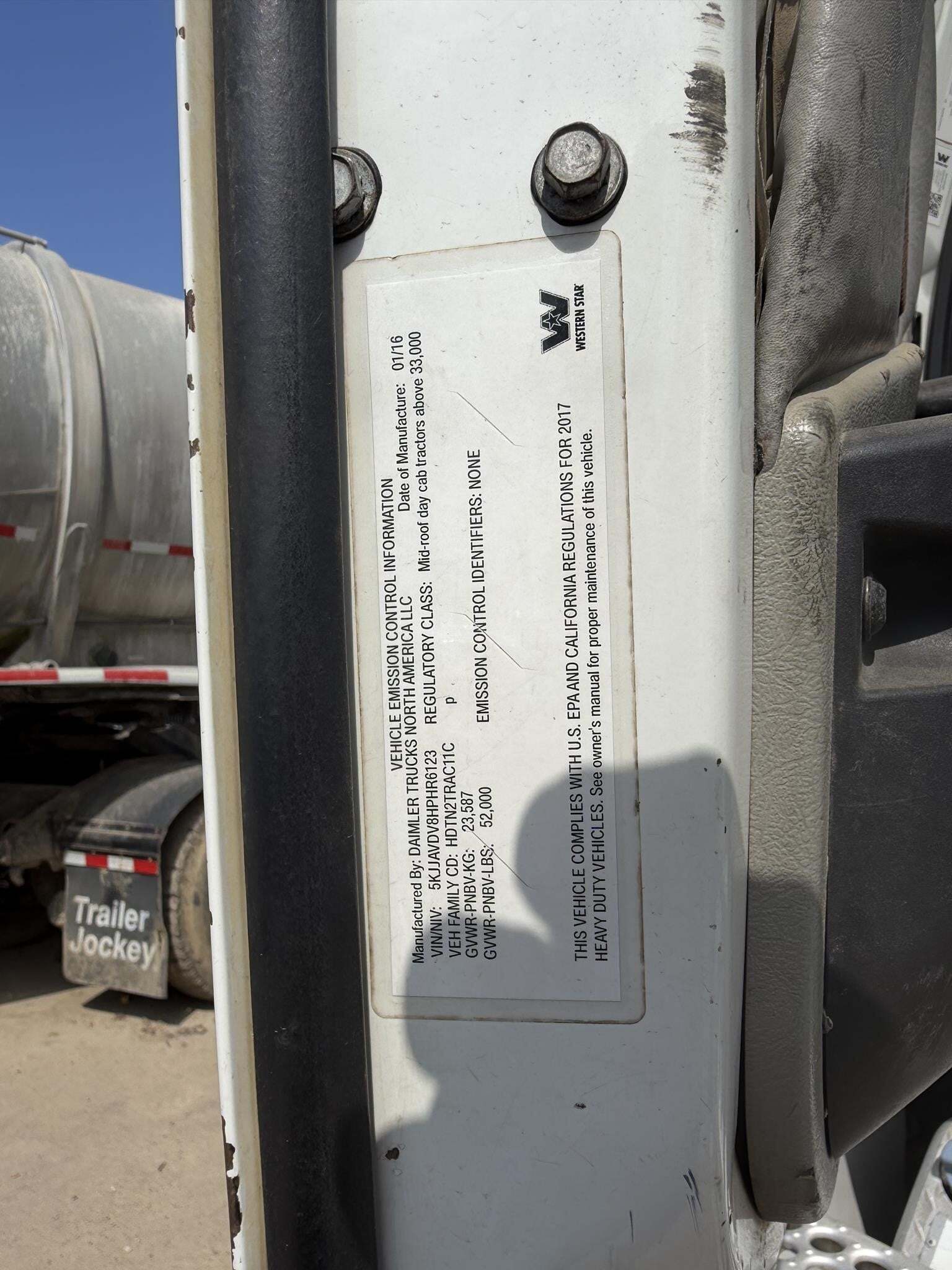 2017 Western Star 4700 Semi Trucks/Trailer