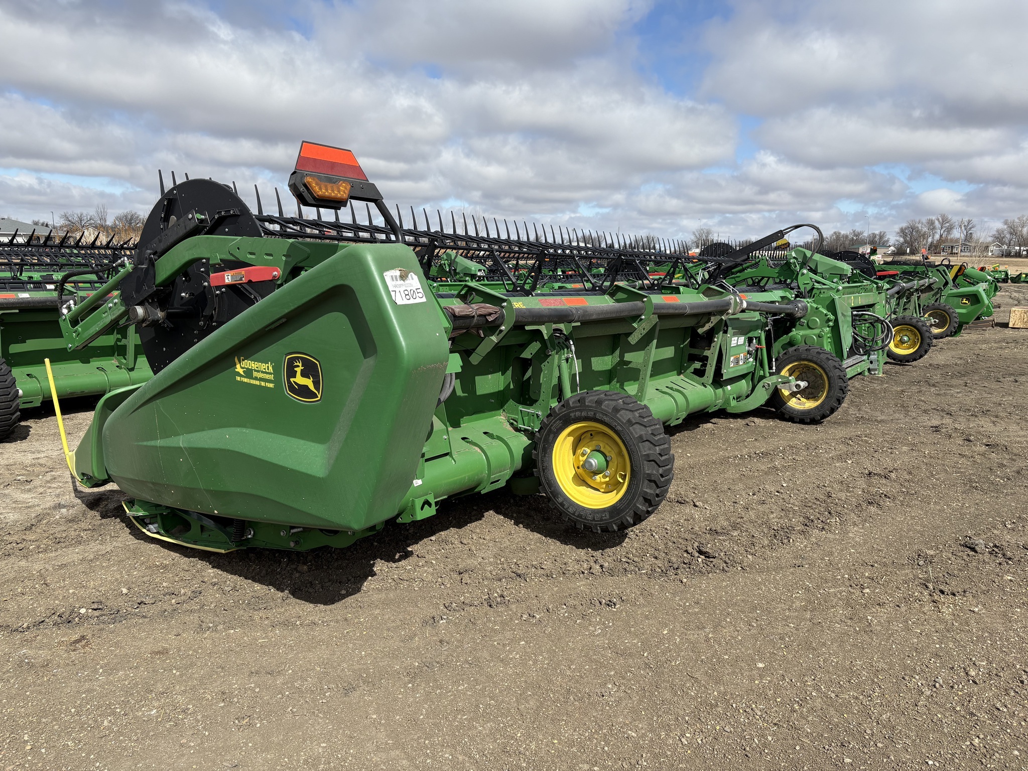 2023 John Deere HD50F Platform