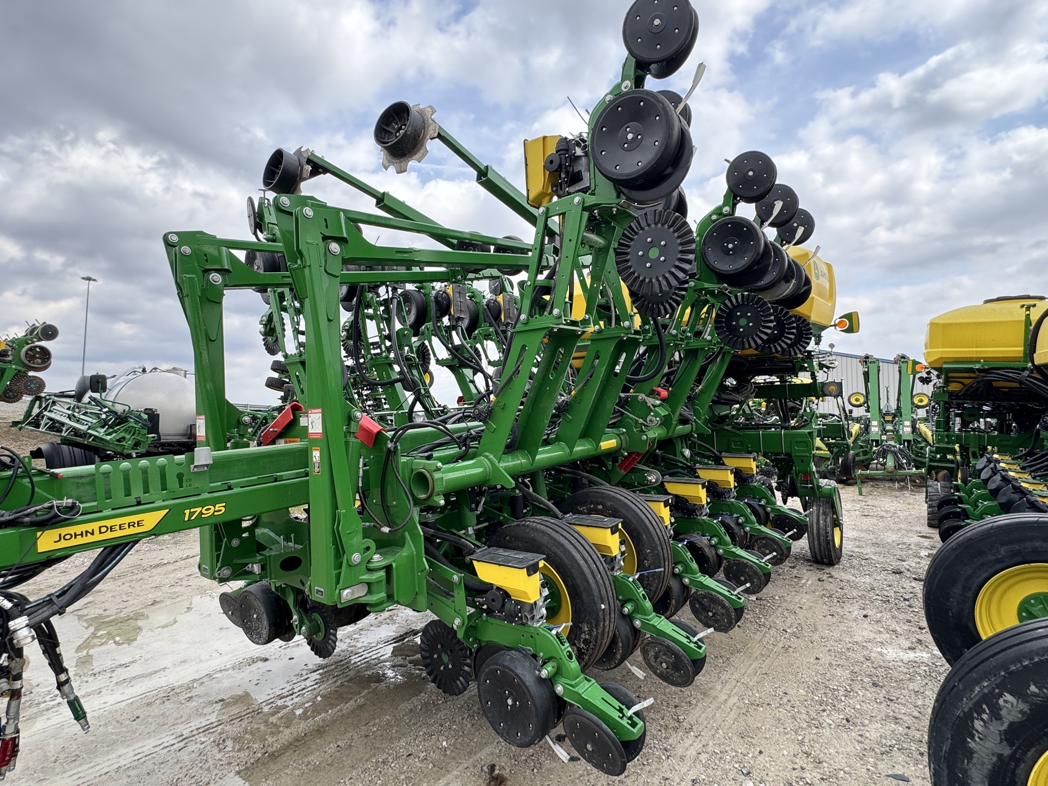 2025 John Deere 1795 Planter