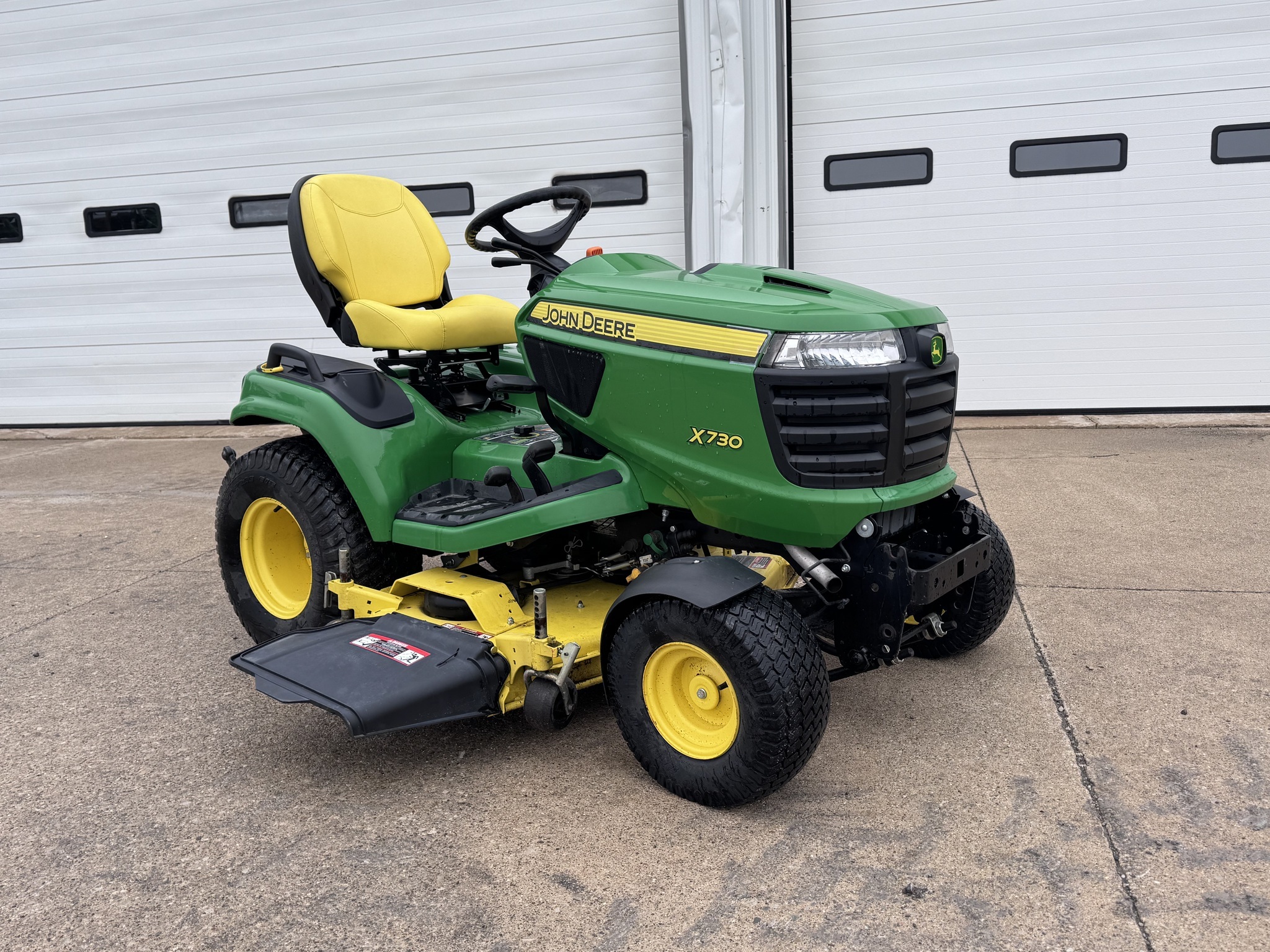 2014 John Deere X730 Lawn Mower