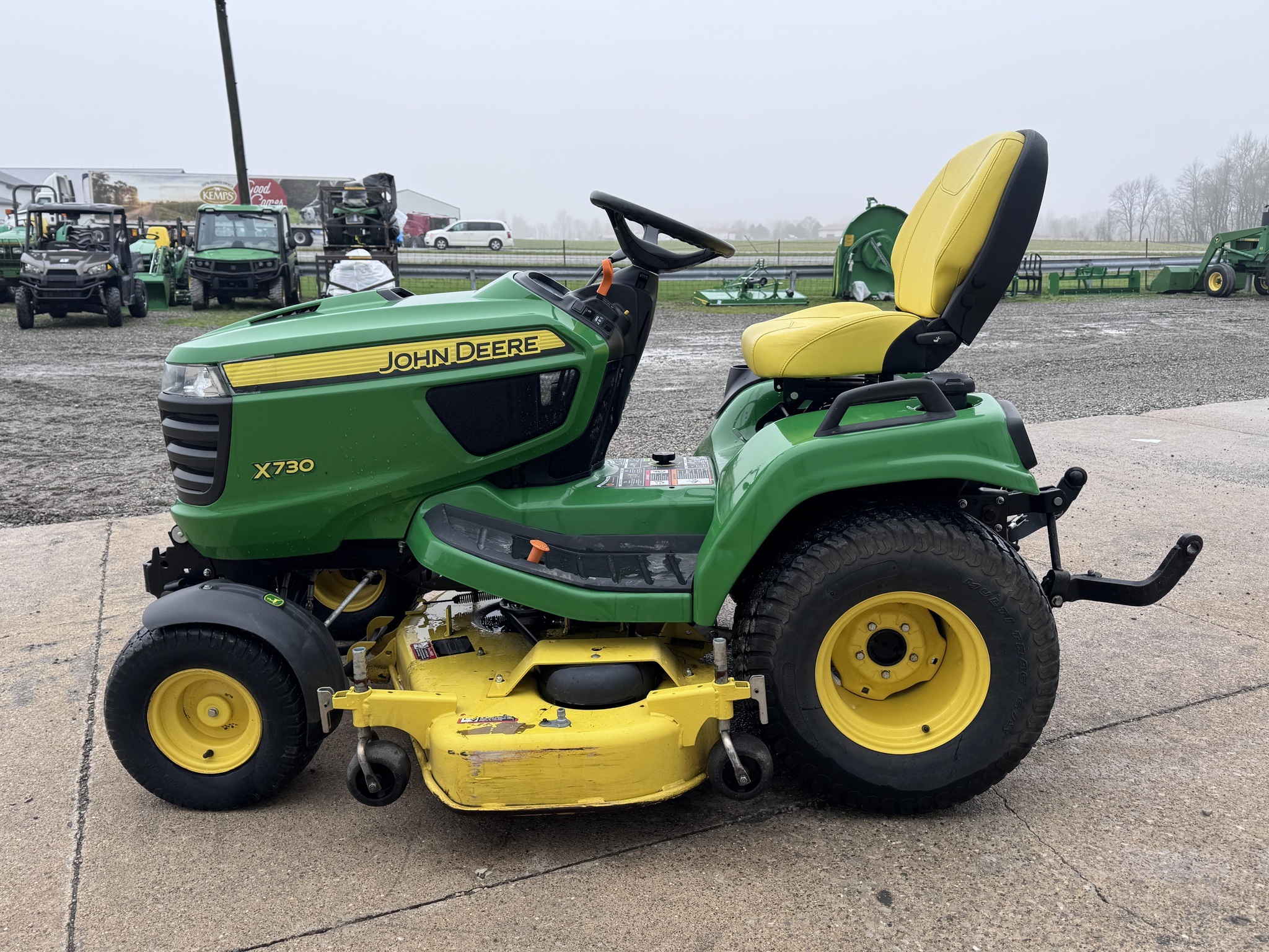 2014 John Deere X730 Lawn Mower