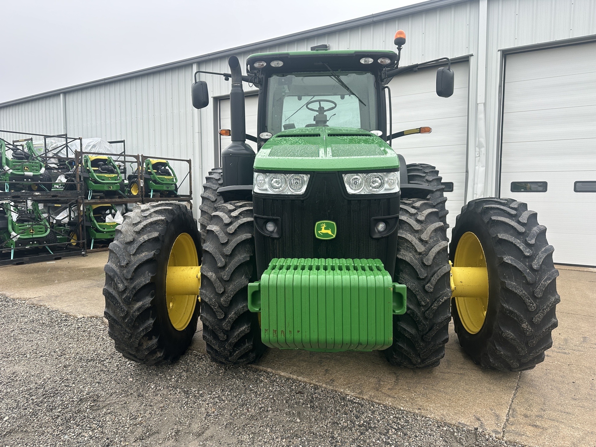 2014 John Deere 8335R Tractor