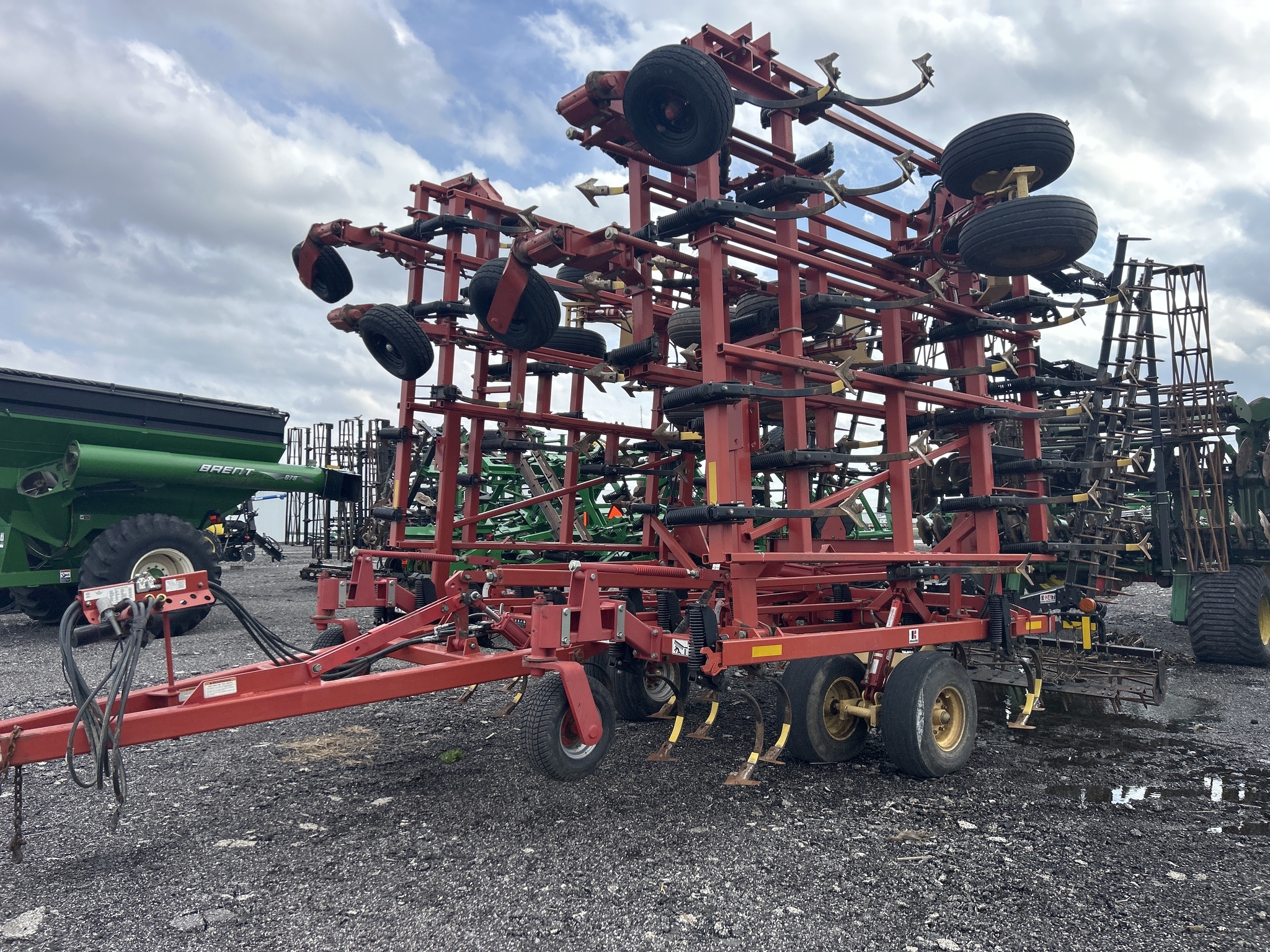 2009 Krause 5635 Field Cultivator