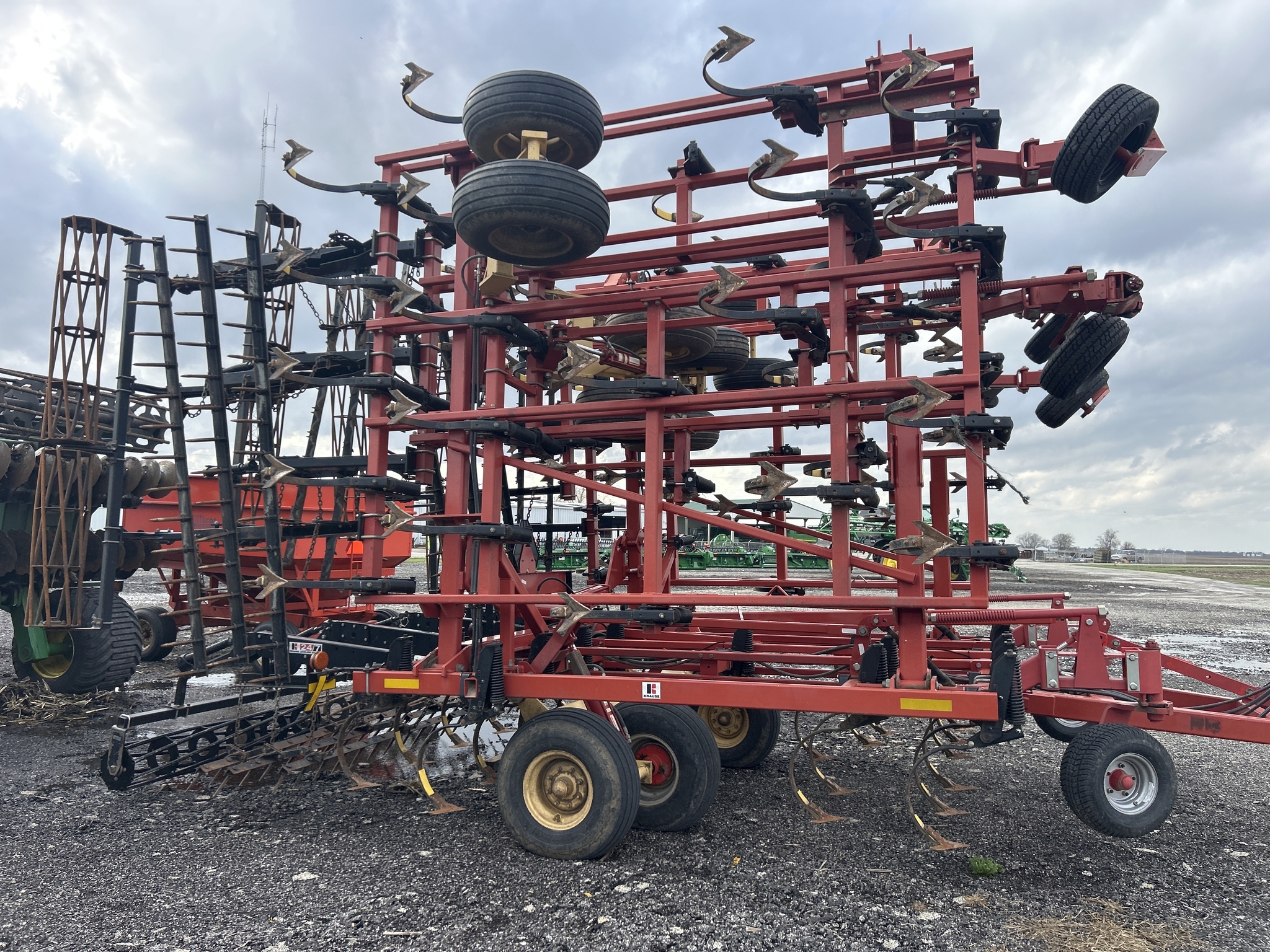 2009 Krause 5635 Field Cultivator