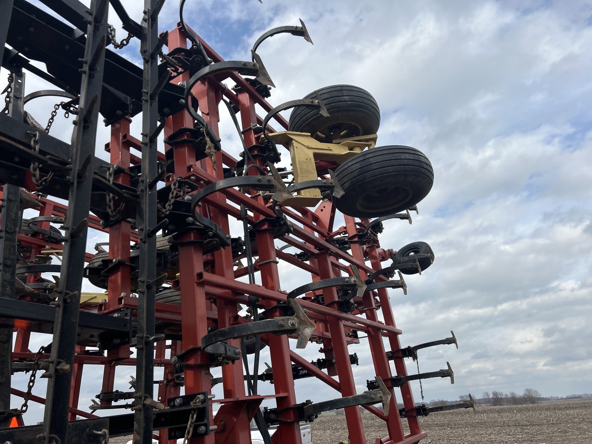 2009 Krause 5635 Field Cultivator