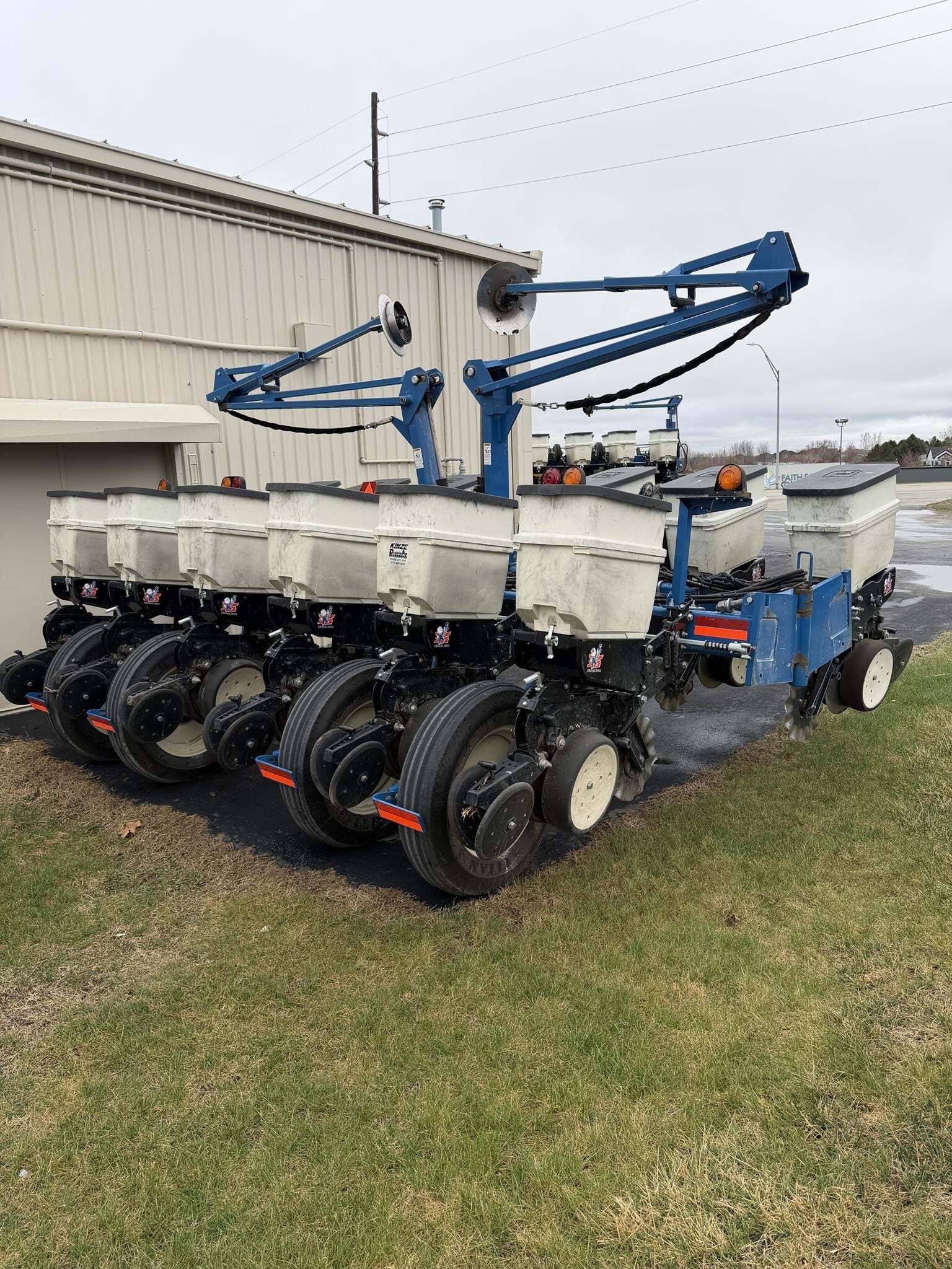 2016 Kinze 3200 Planter
