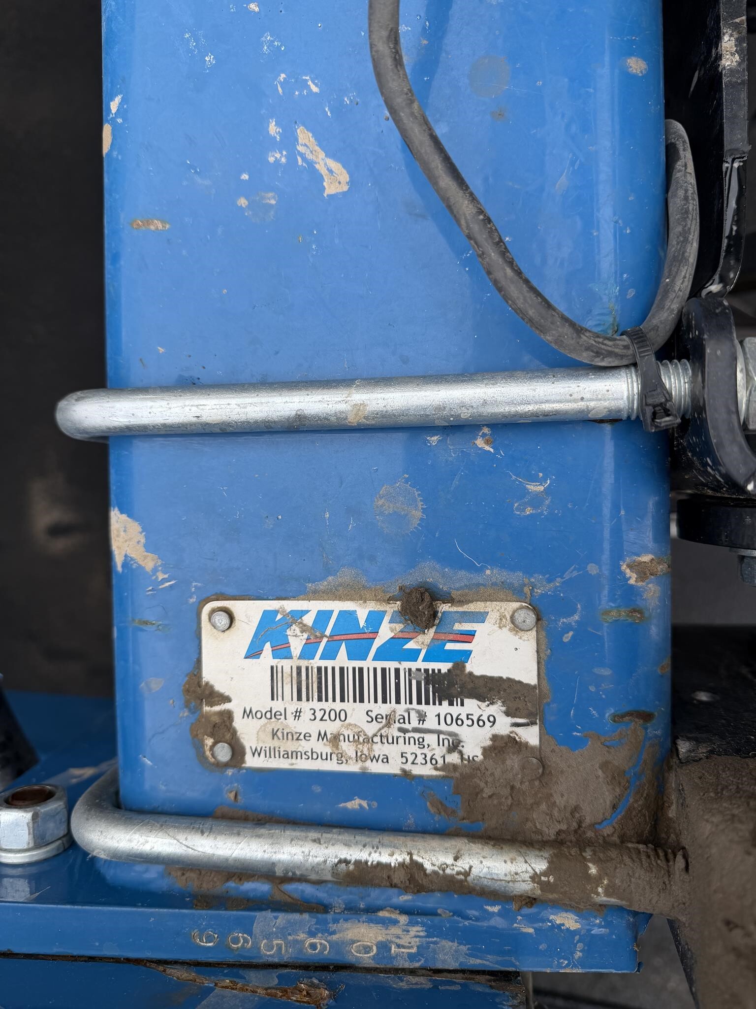 2016 Kinze 3200 Planter