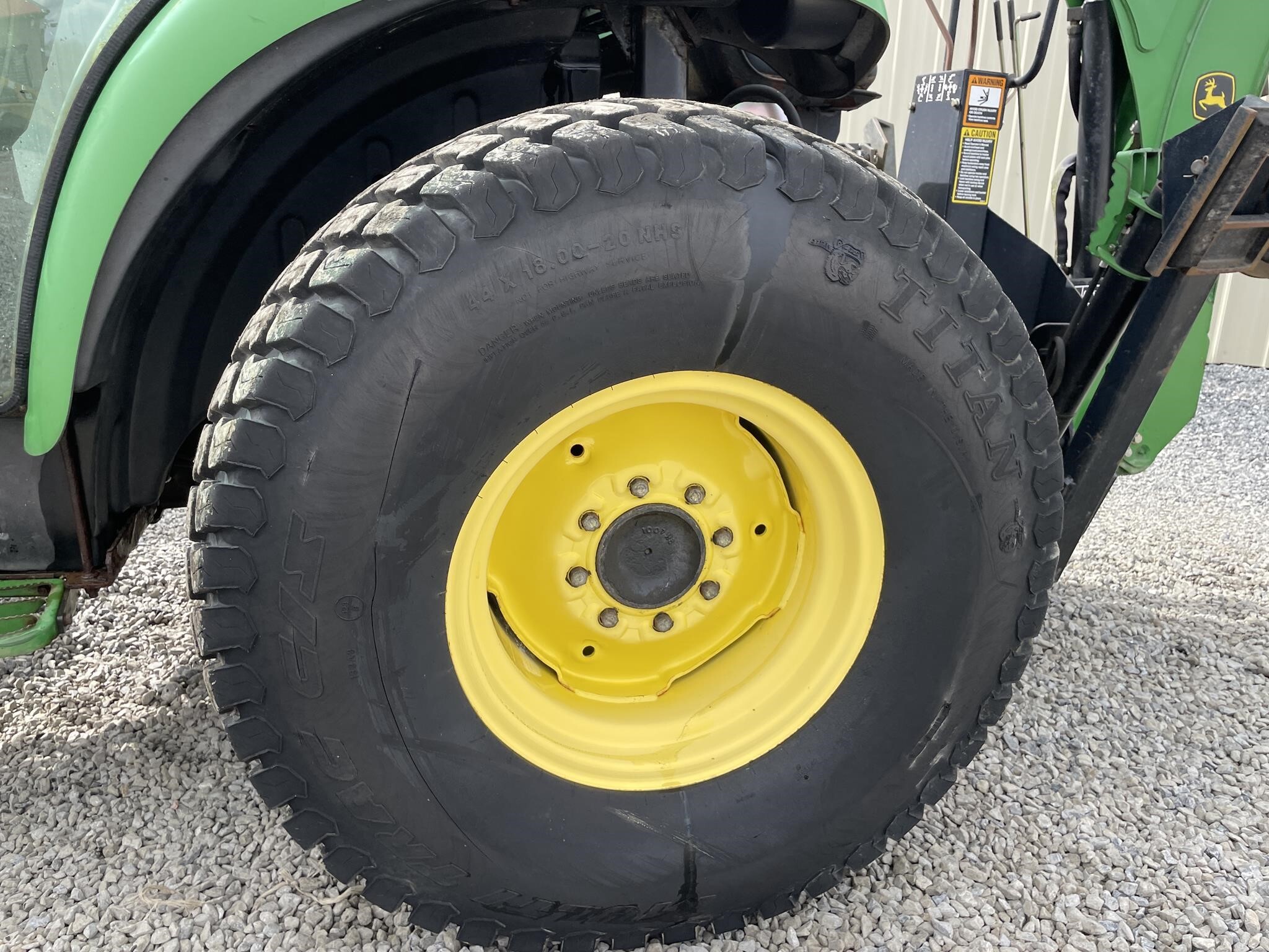 2010 John Deere 4320 Tractor