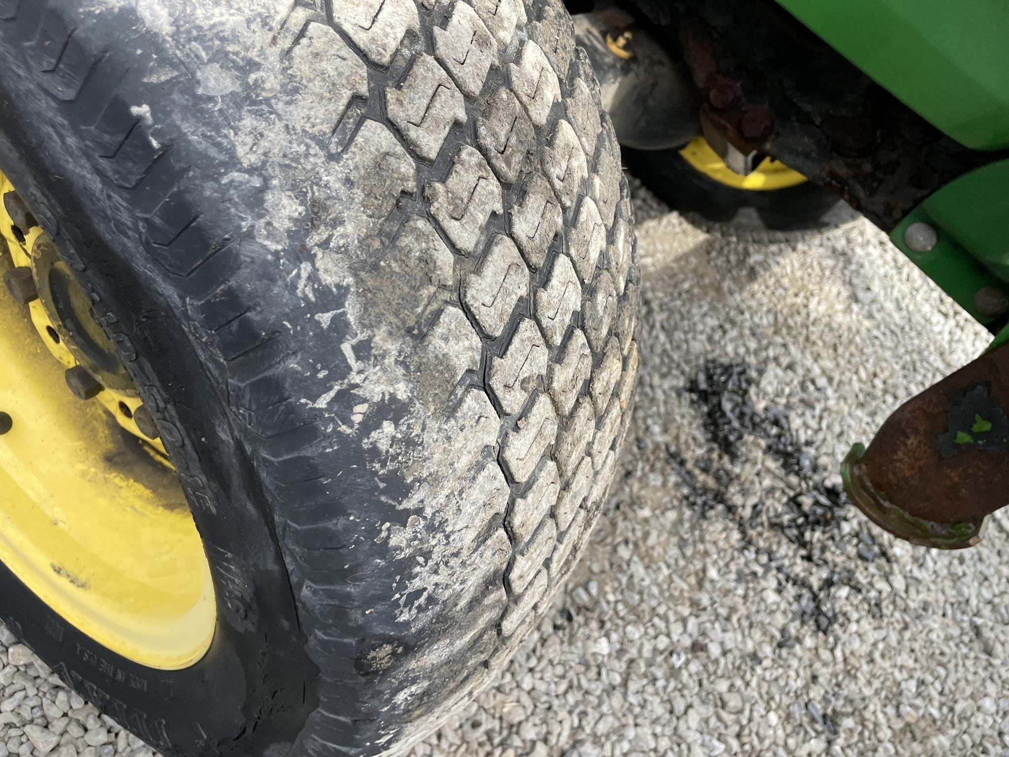2010 John Deere 4320 Tractor