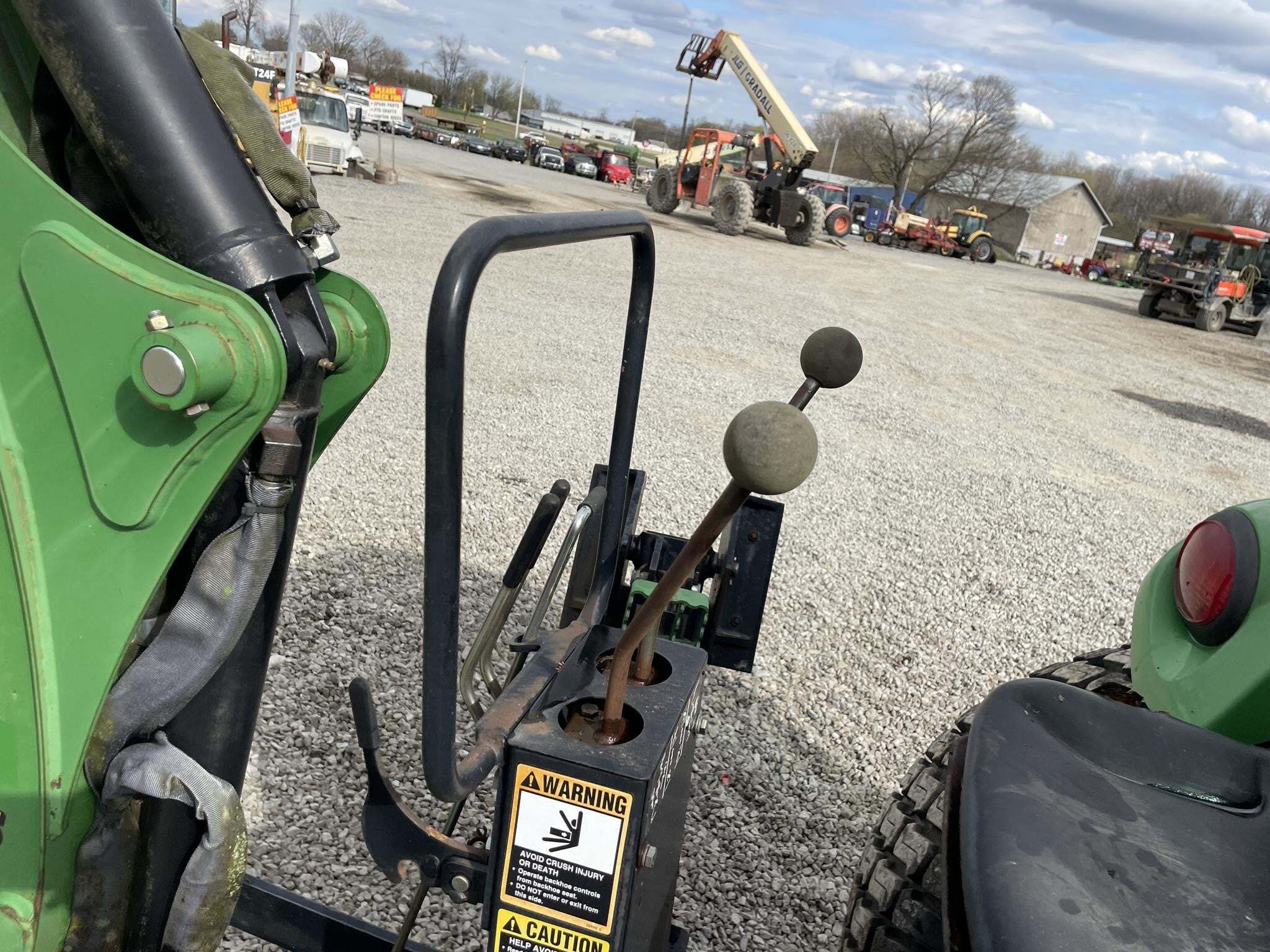 2010 John Deere 4320 Tractor