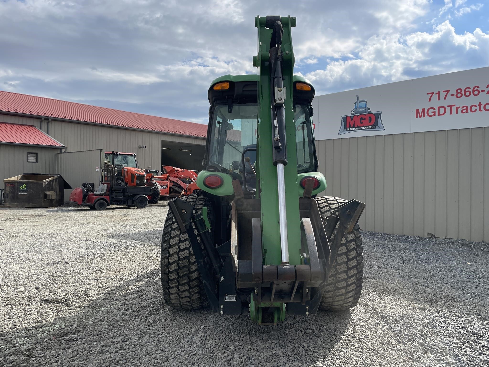 2010 John Deere 4320 Tractor