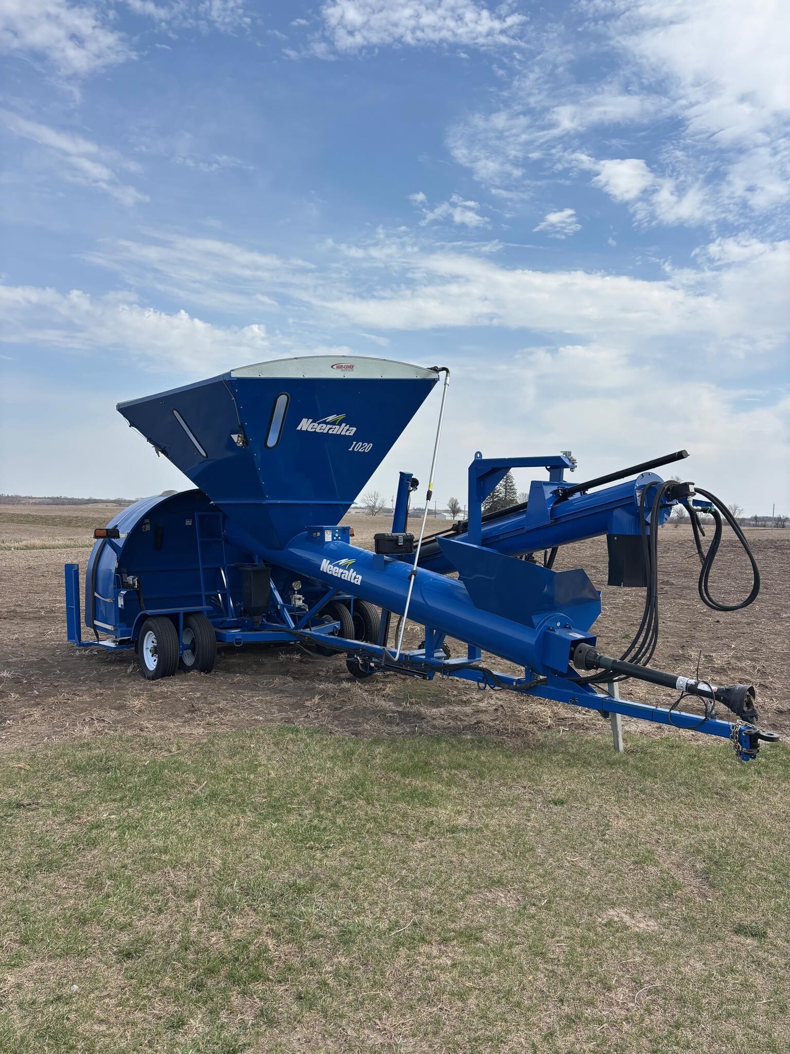 2021 Neeralta 1020 Grain Bagger