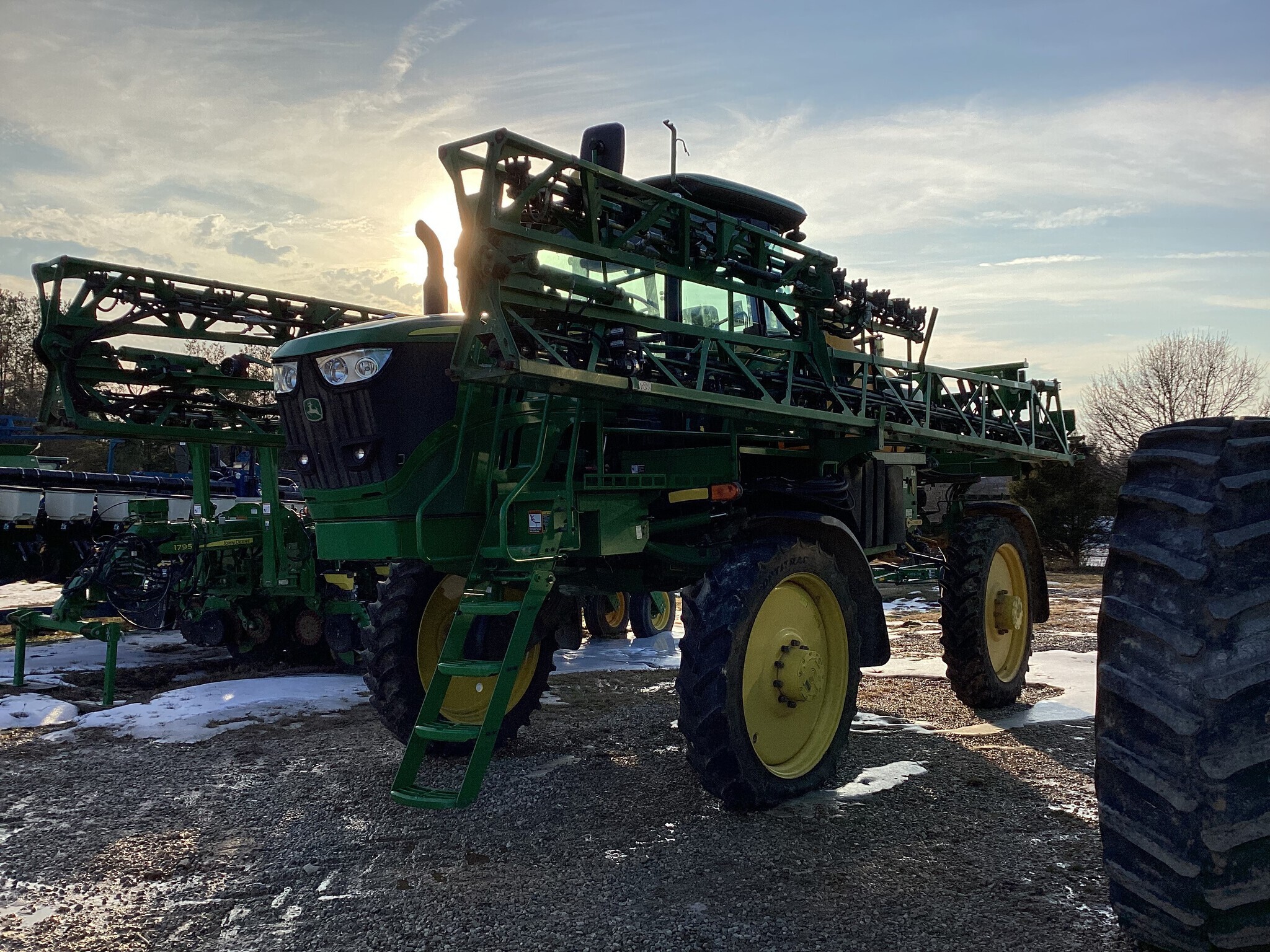2023 John Deere R4023 Self-Propelled Sprayer - $196,900 | Machinery Pete