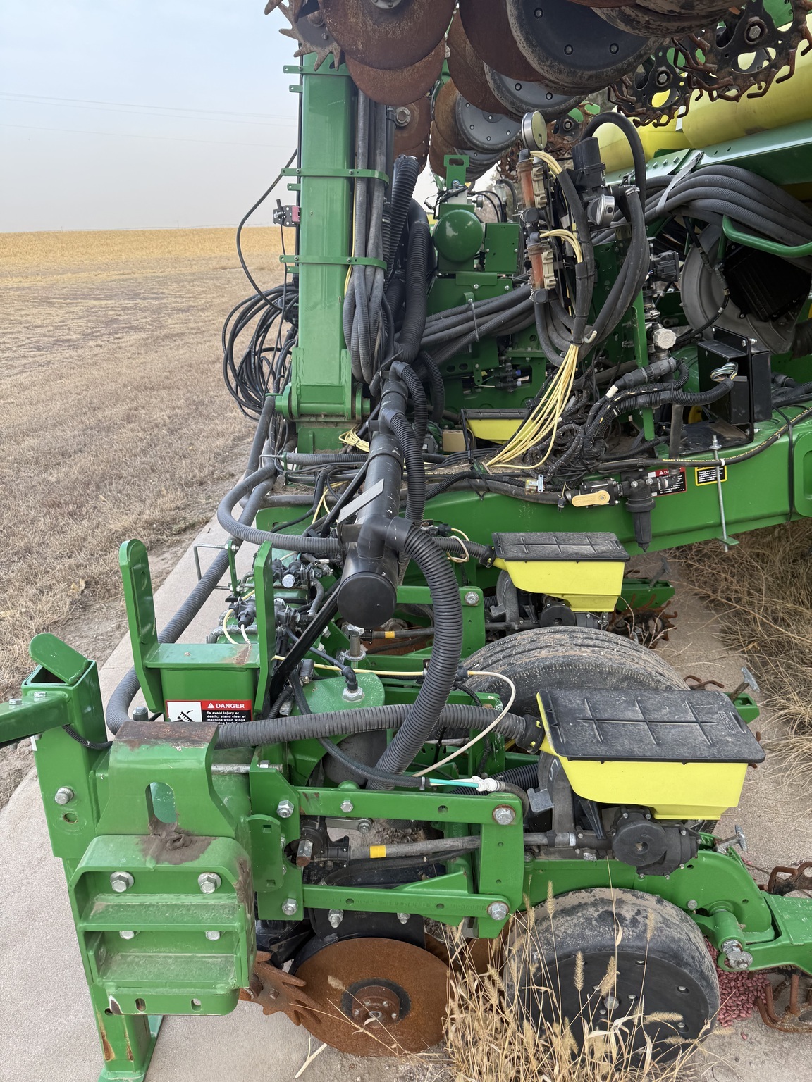 2017 John Deere 1725 CCS Planter
