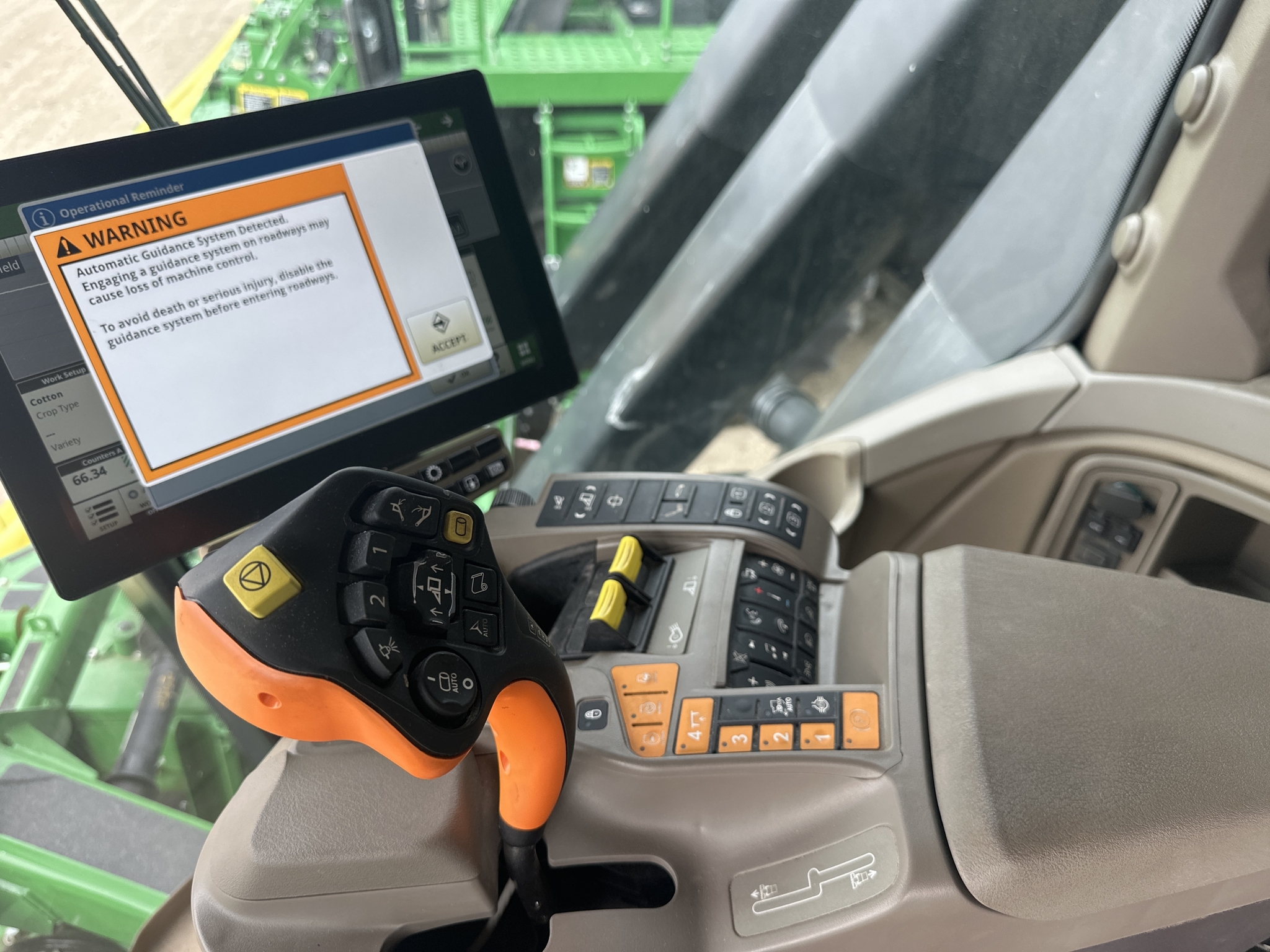 2024 John Deere CP770 Cotton Equipment