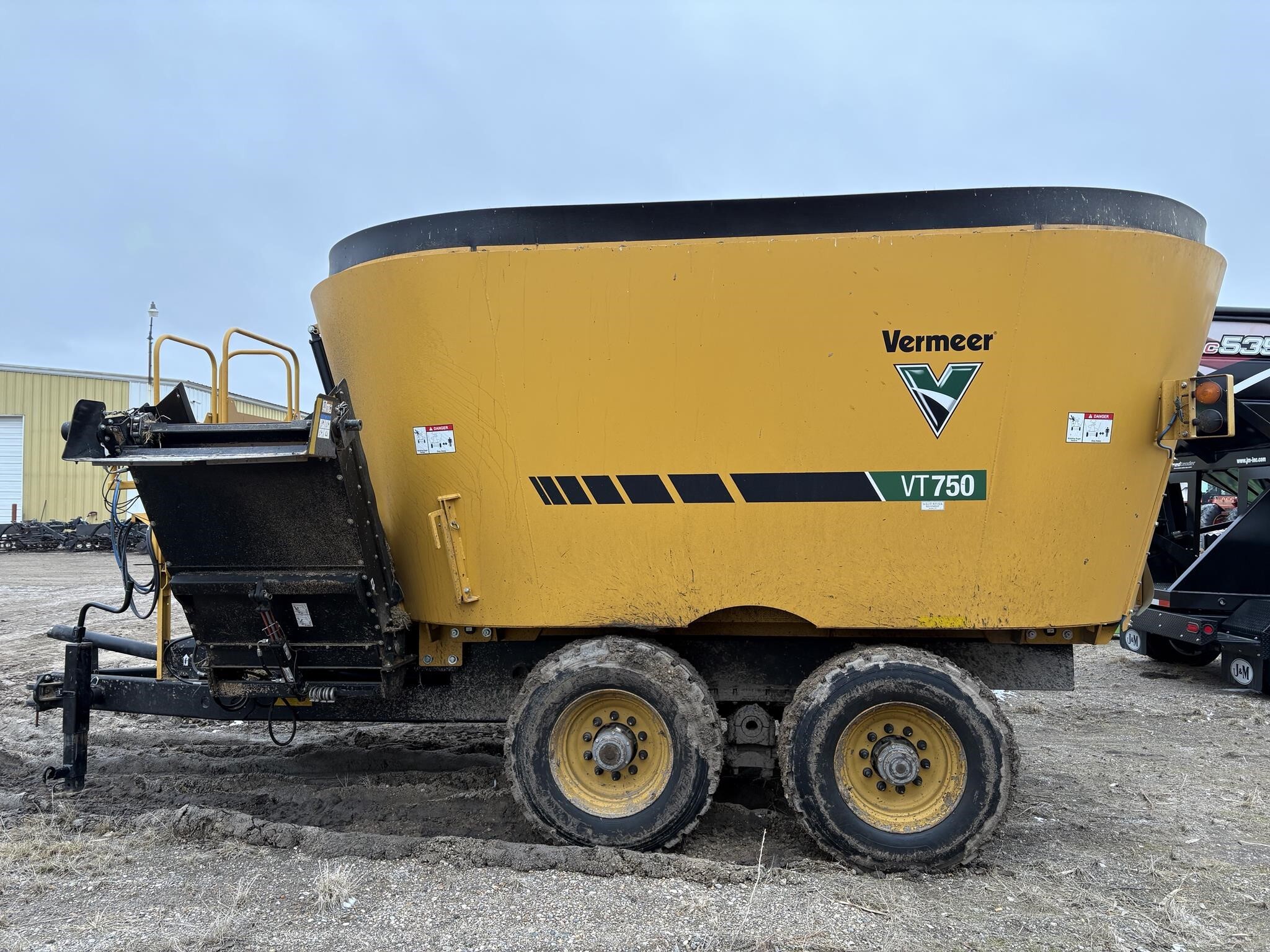 2024 Vermeer VT750 Feed Wagon