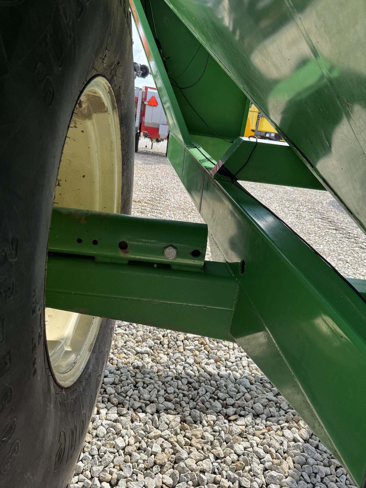  J&M 750-16 Grain Cart