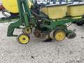 1989 John Deere 7200 Planter