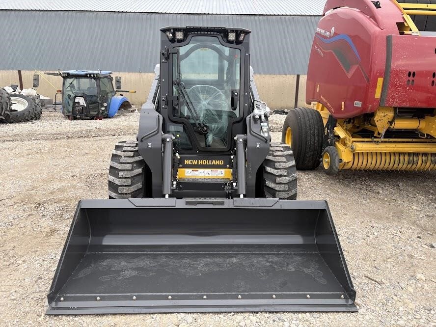 2026 New Holland L328 Skid Steer