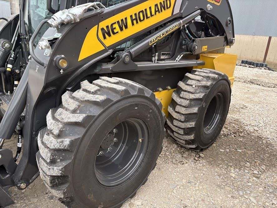 2026 New Holland L328 Skid Steer