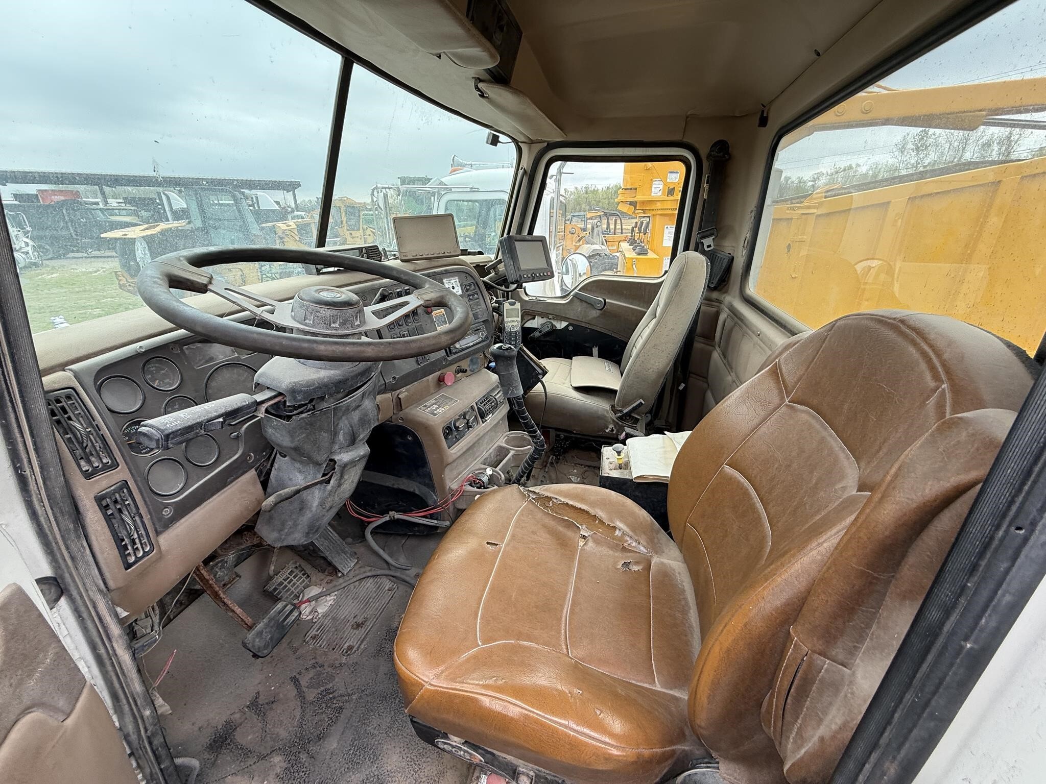 2007 Mack Granite CV713 Dump Trucks/Trailer