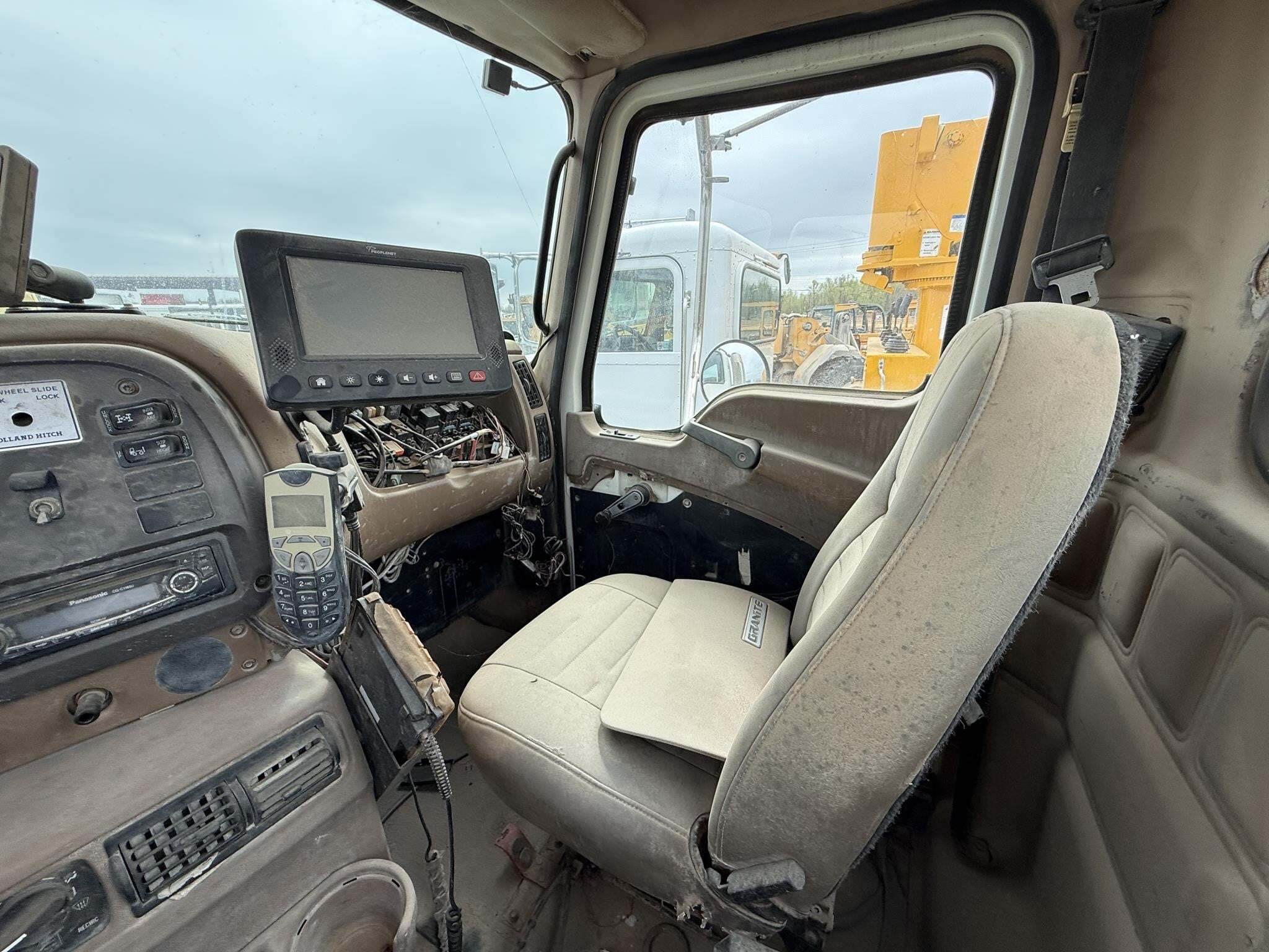 2007 Mack Granite CV713 Dump Trucks/Trailer