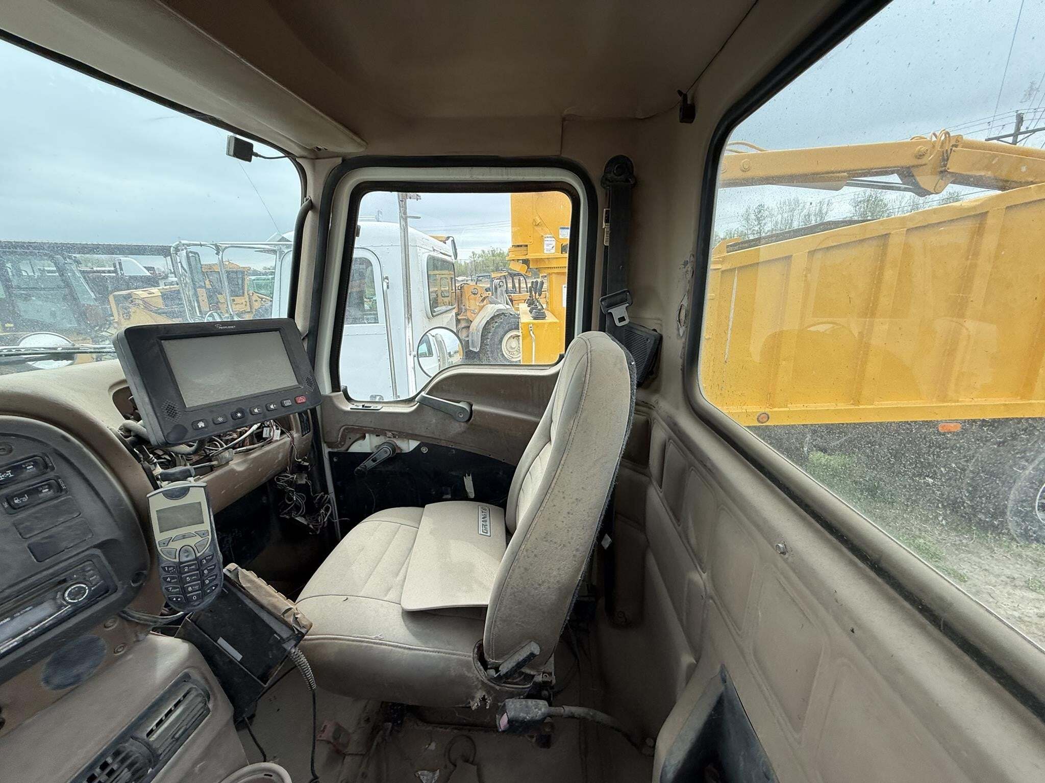 2007 Mack Granite CV713 Dump Trucks/Trailer