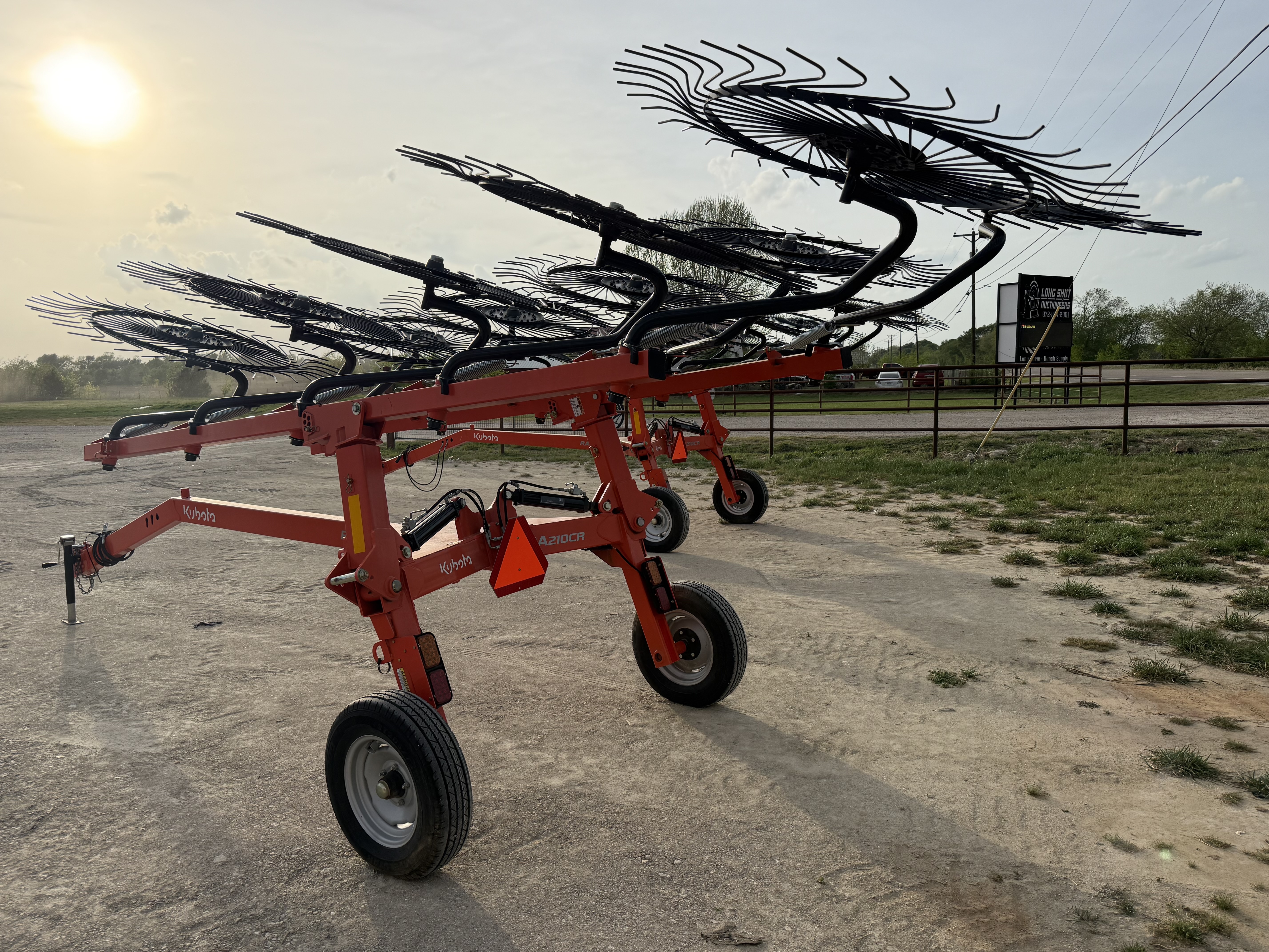  Kubota RA210CR Rake