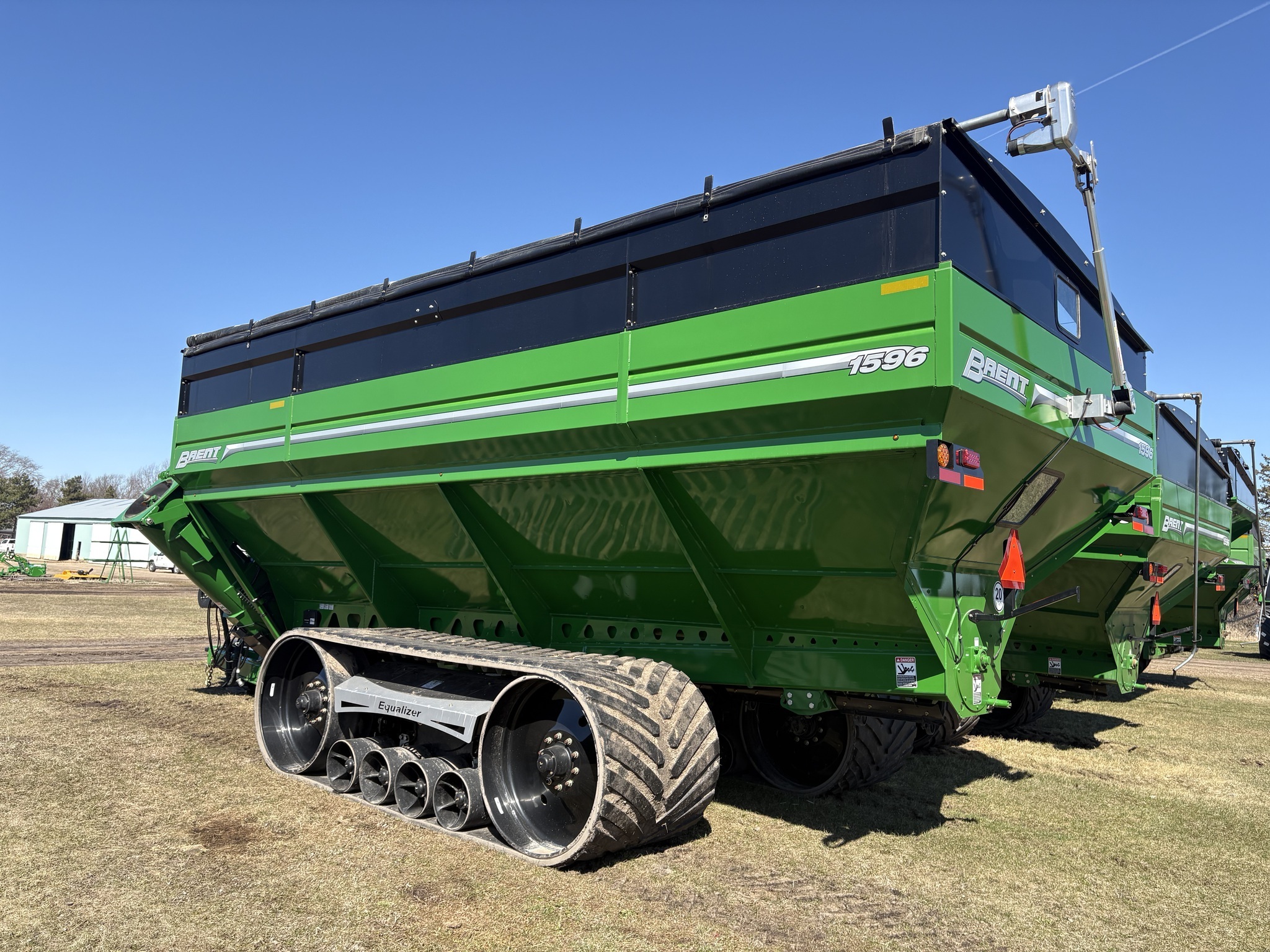 2021 Brent 1596 Grain Cart