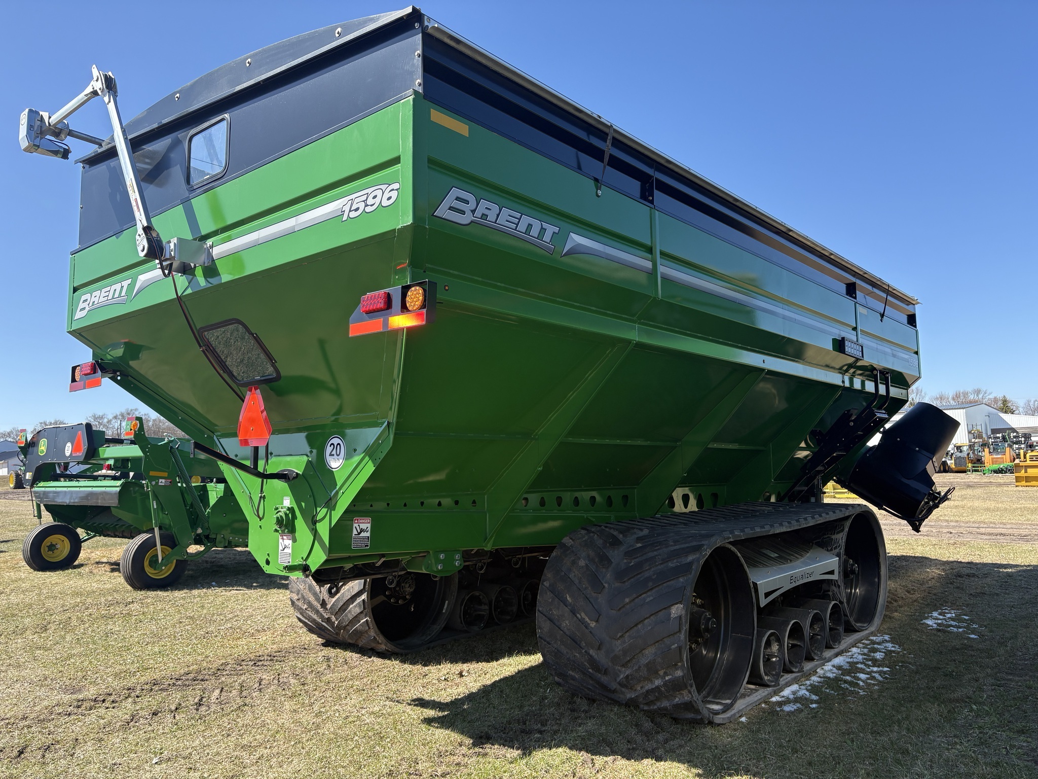 2021 Brent 1596 Grain Cart