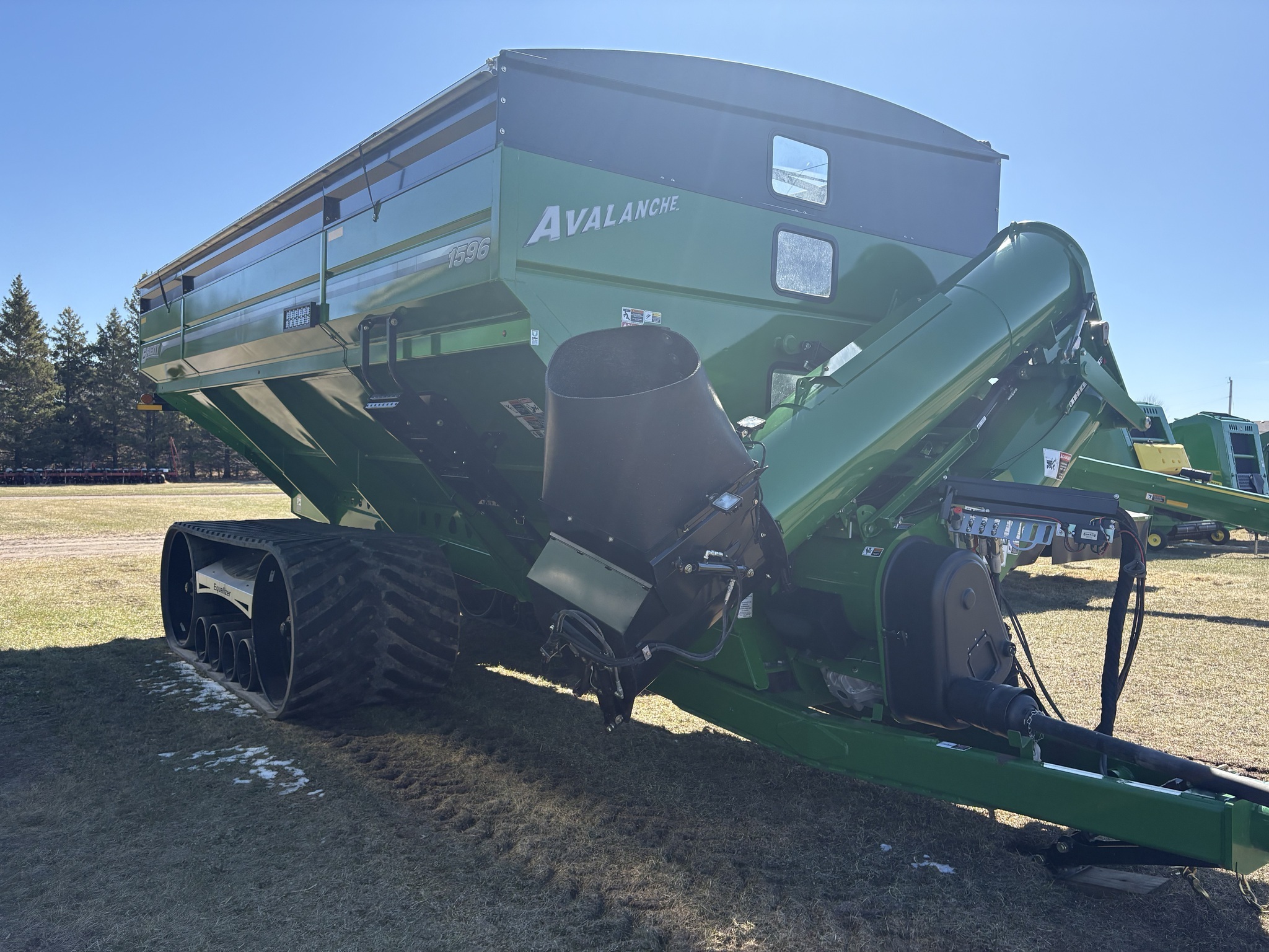 2021 Brent 1596 Grain Cart