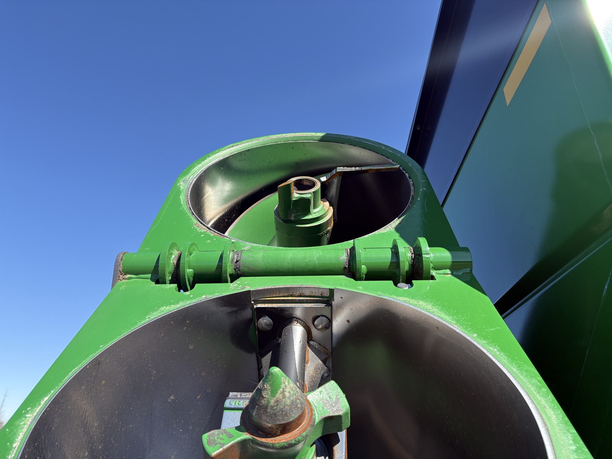 2021 Brent 1596 Grain Cart