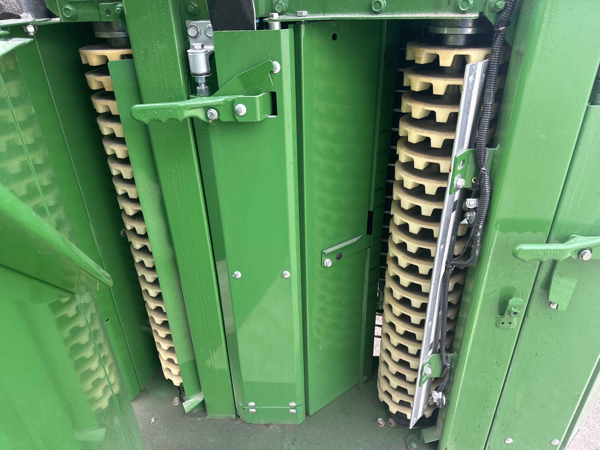 2023 John Deere CP770 Cotton Equipment