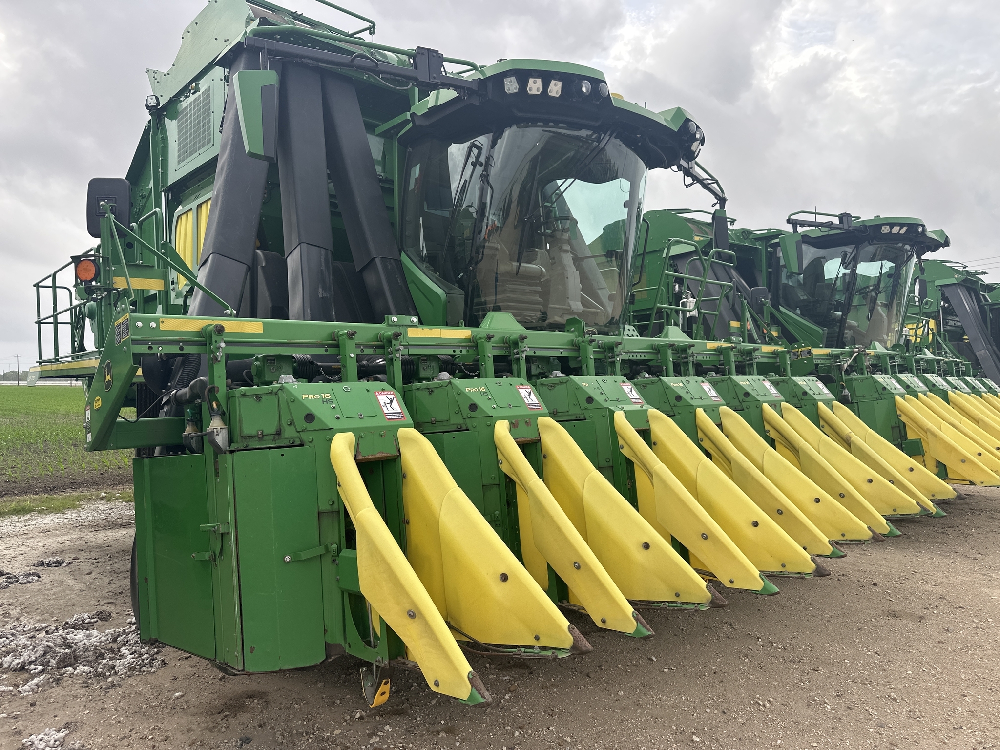 2023 John Deere CP770 Cotton Equipment