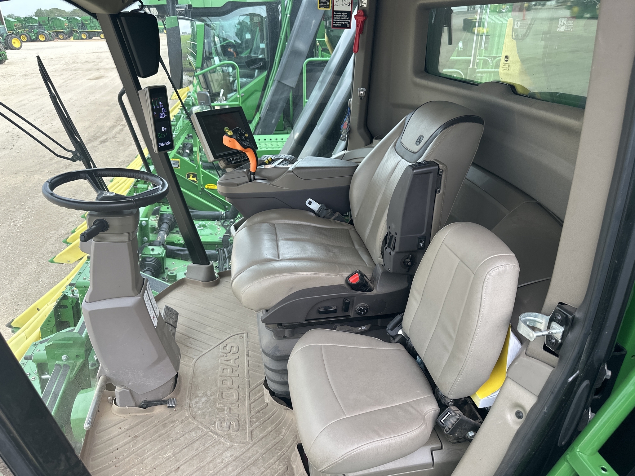 2023 John Deere CP770 Cotton Equipment