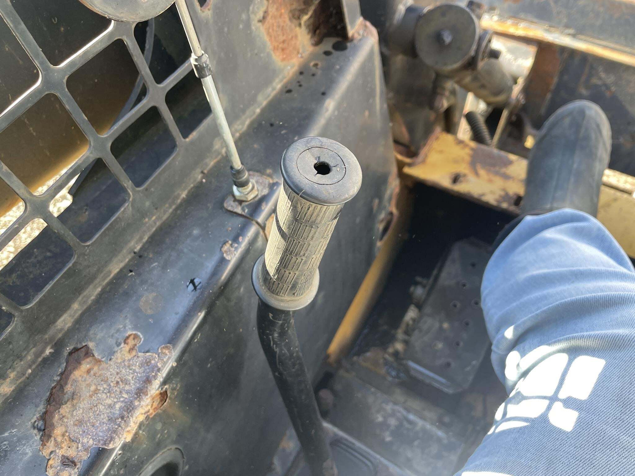 1999 New Holland L865 Miscellaneous