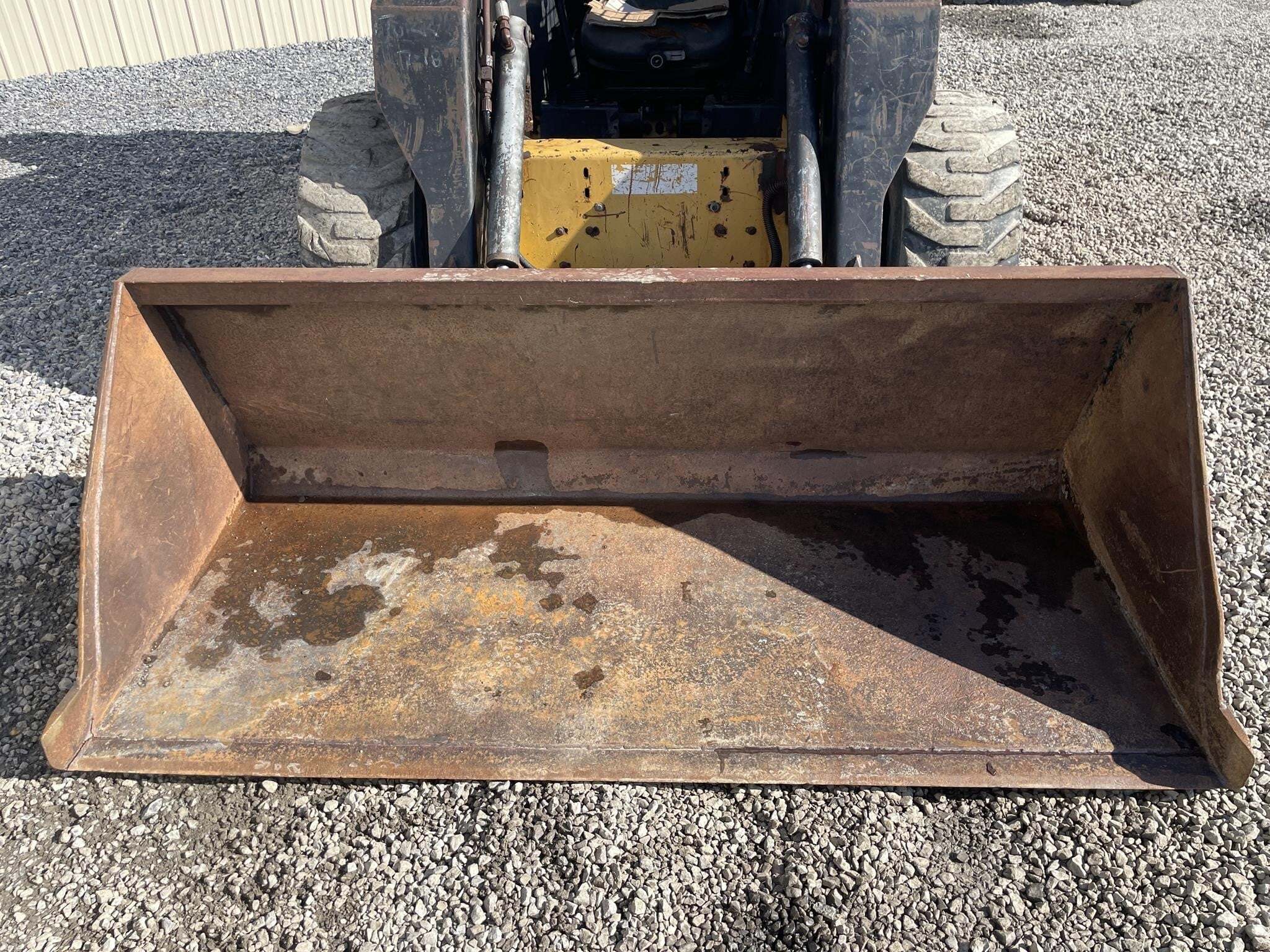 1999 New Holland L865 Miscellaneous
