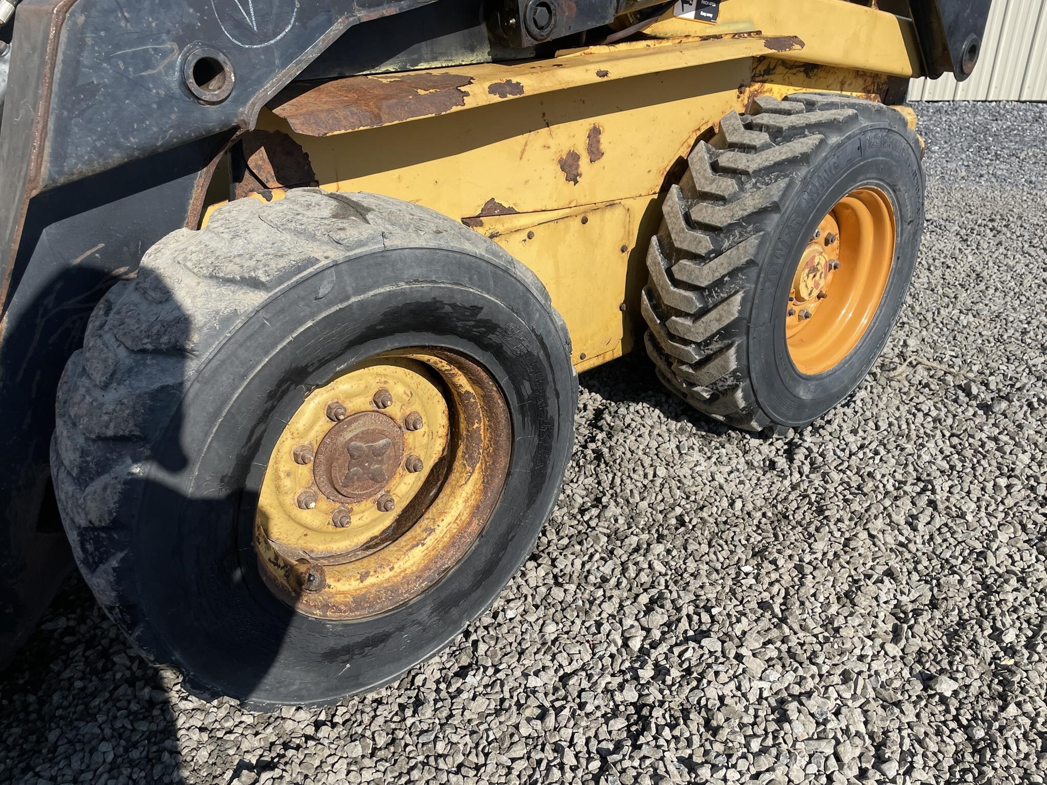 1999 New Holland L865 Miscellaneous