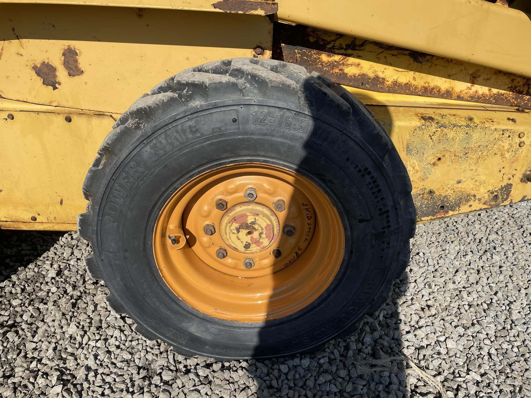1999 New Holland L865 Miscellaneous