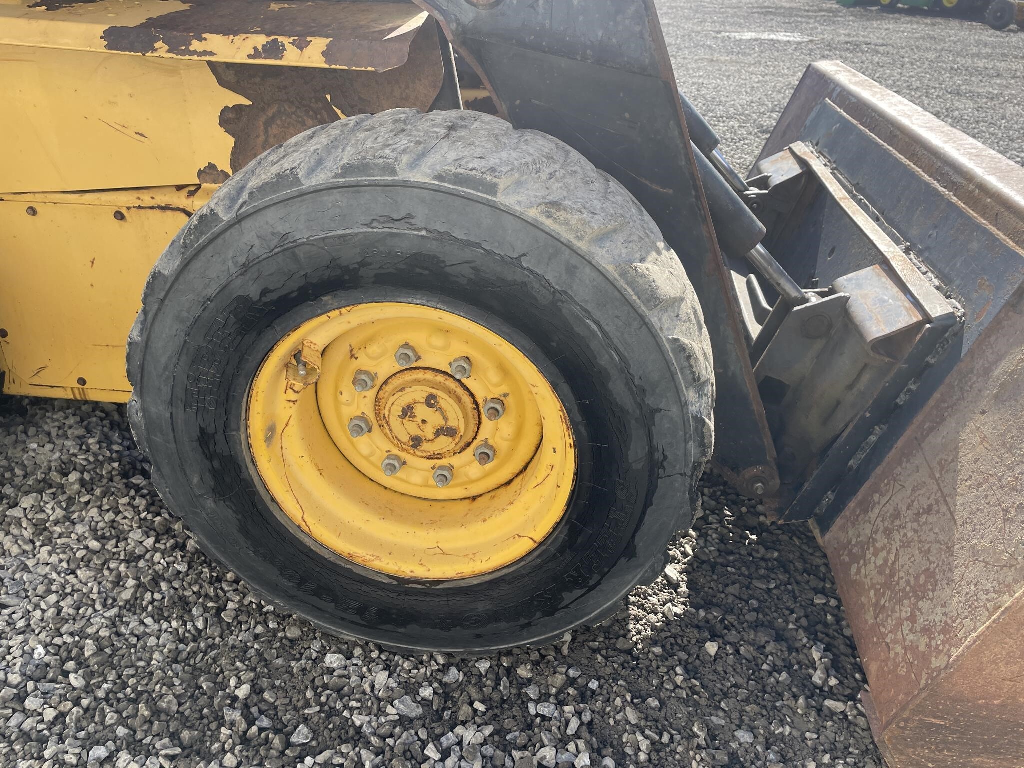 1999 New Holland L865 Miscellaneous