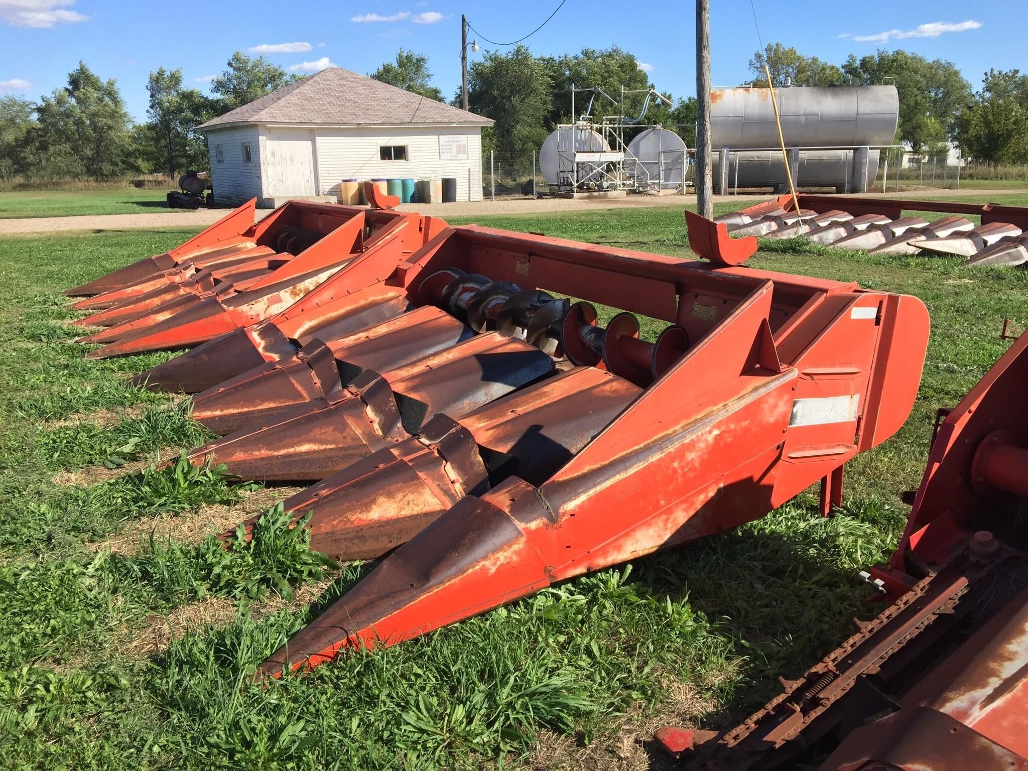  Massey Ferguson 1144 Corn Head