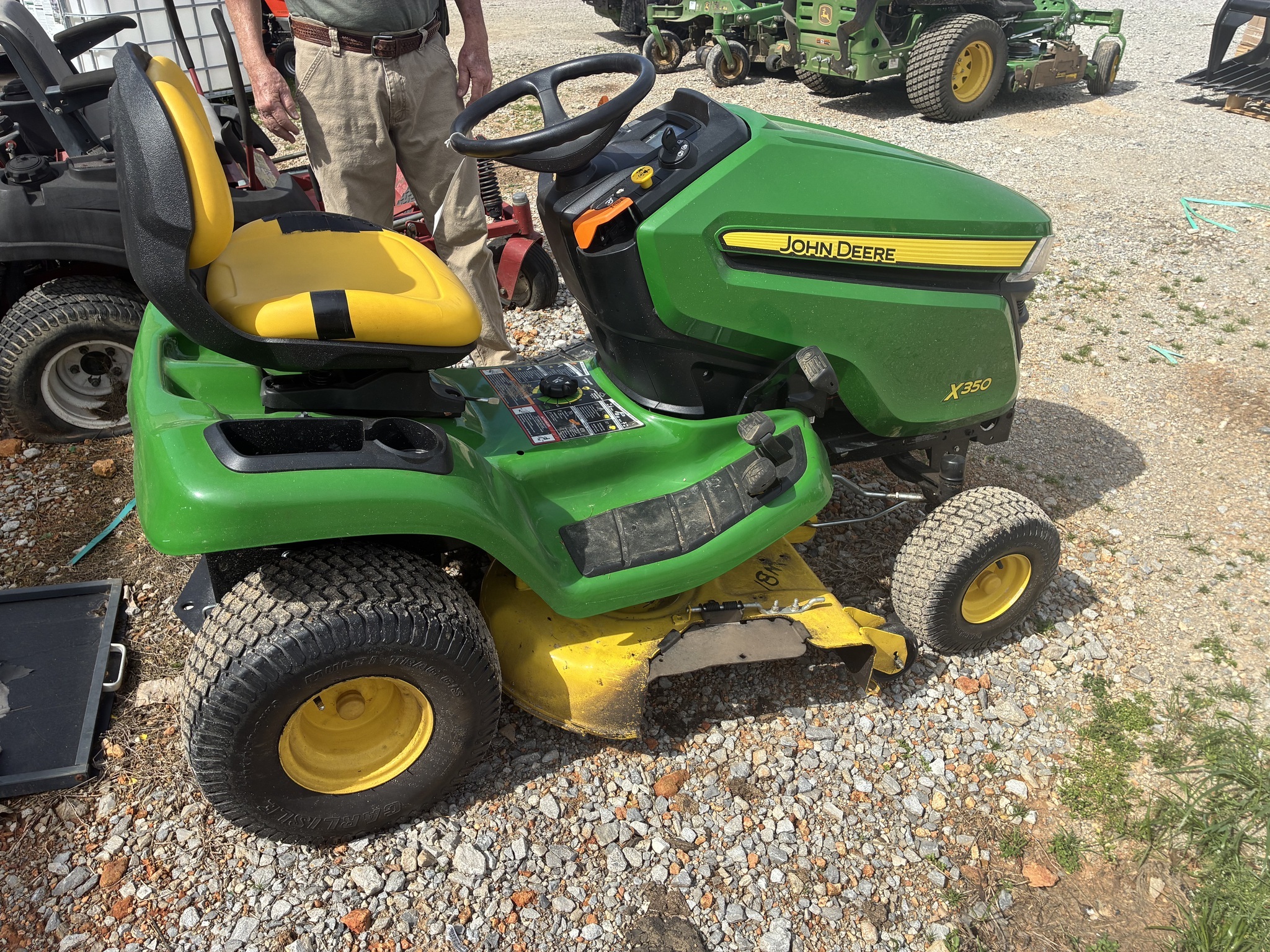 2016 John Deere X350 Lawn Mower