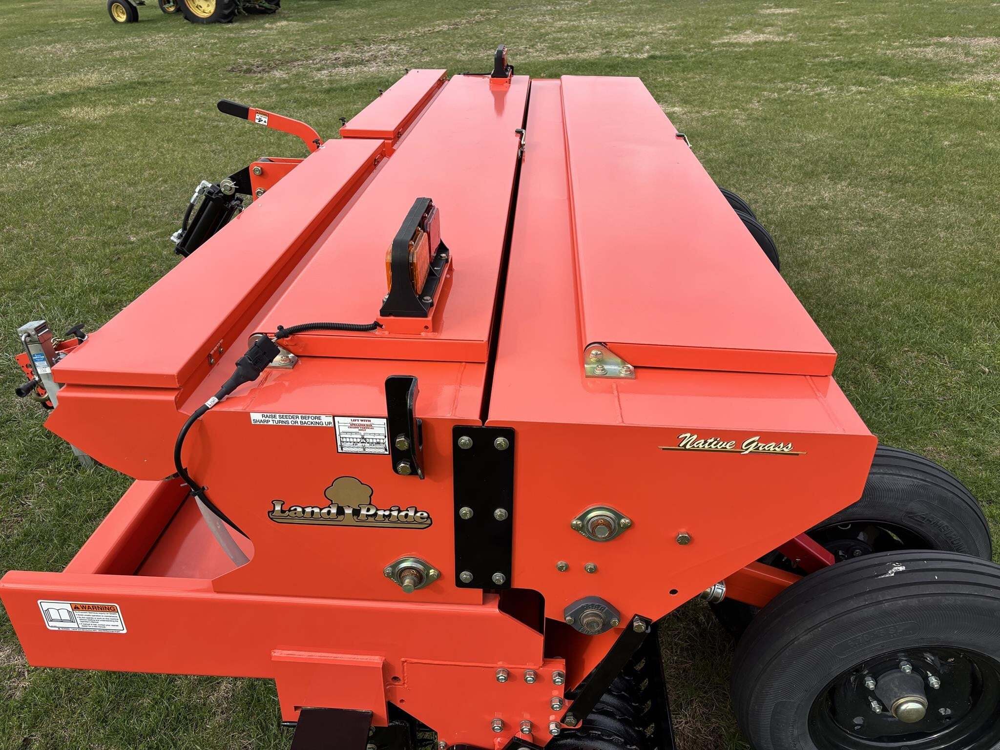  Land Pride MPS2611 Drill