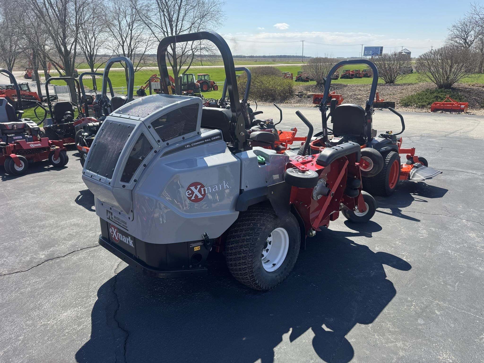  Exmark LZS88CDYM96RW0 Lawn Mower