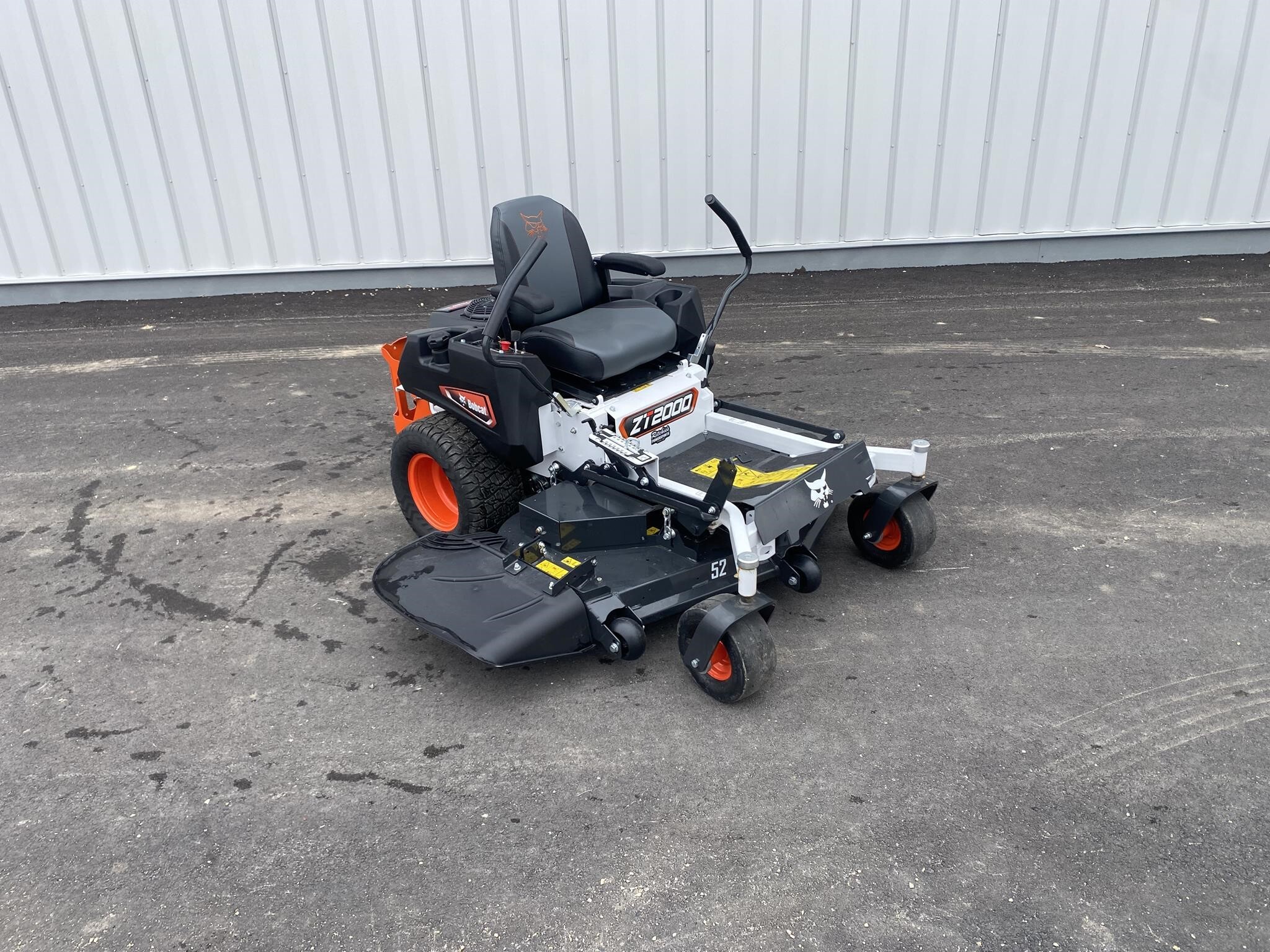 2025 Bobcat ZT2000 Lawn Mower - $5,995 | Machinery Pete